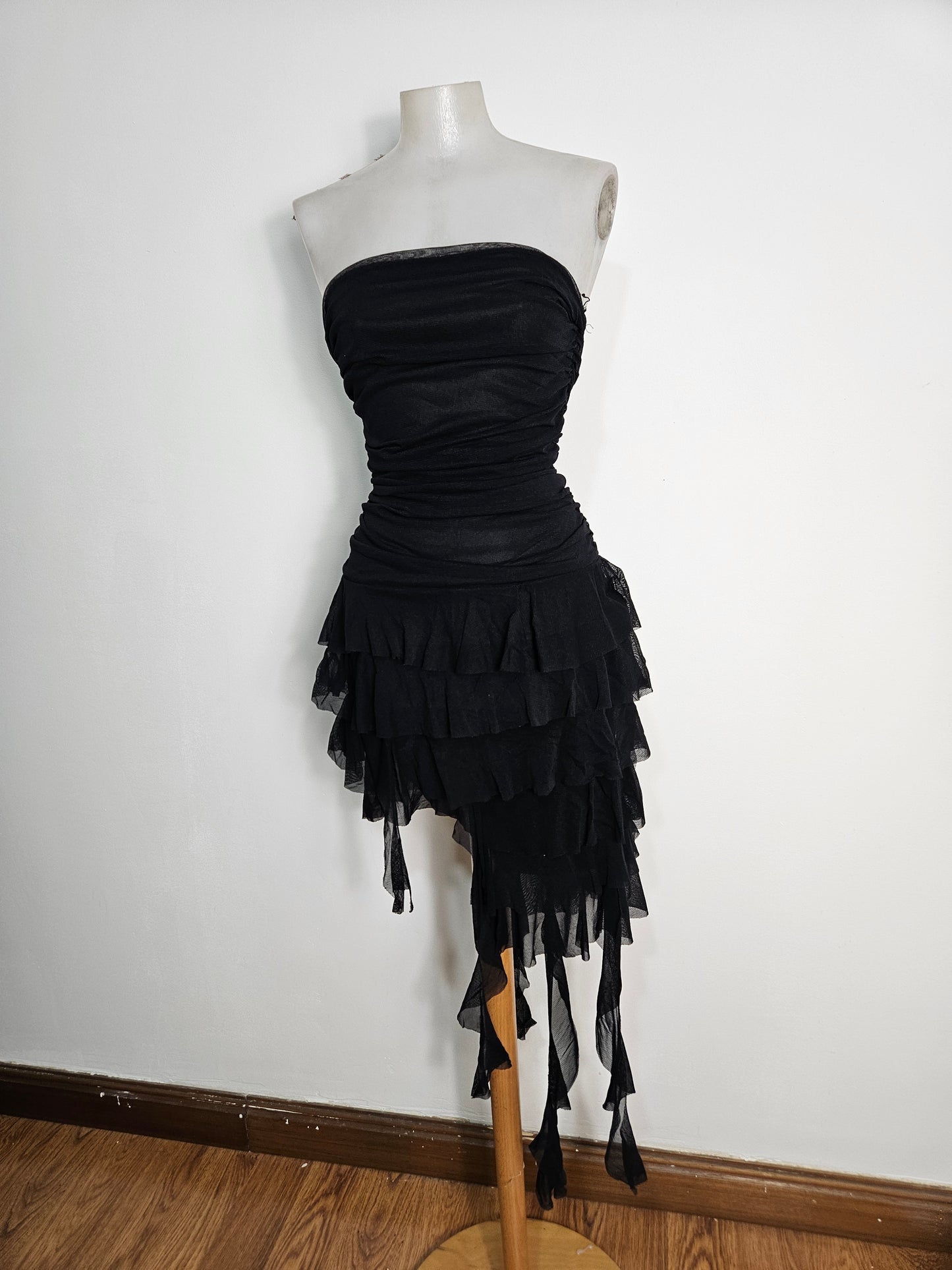 Strapless chiffon dress with ruffles