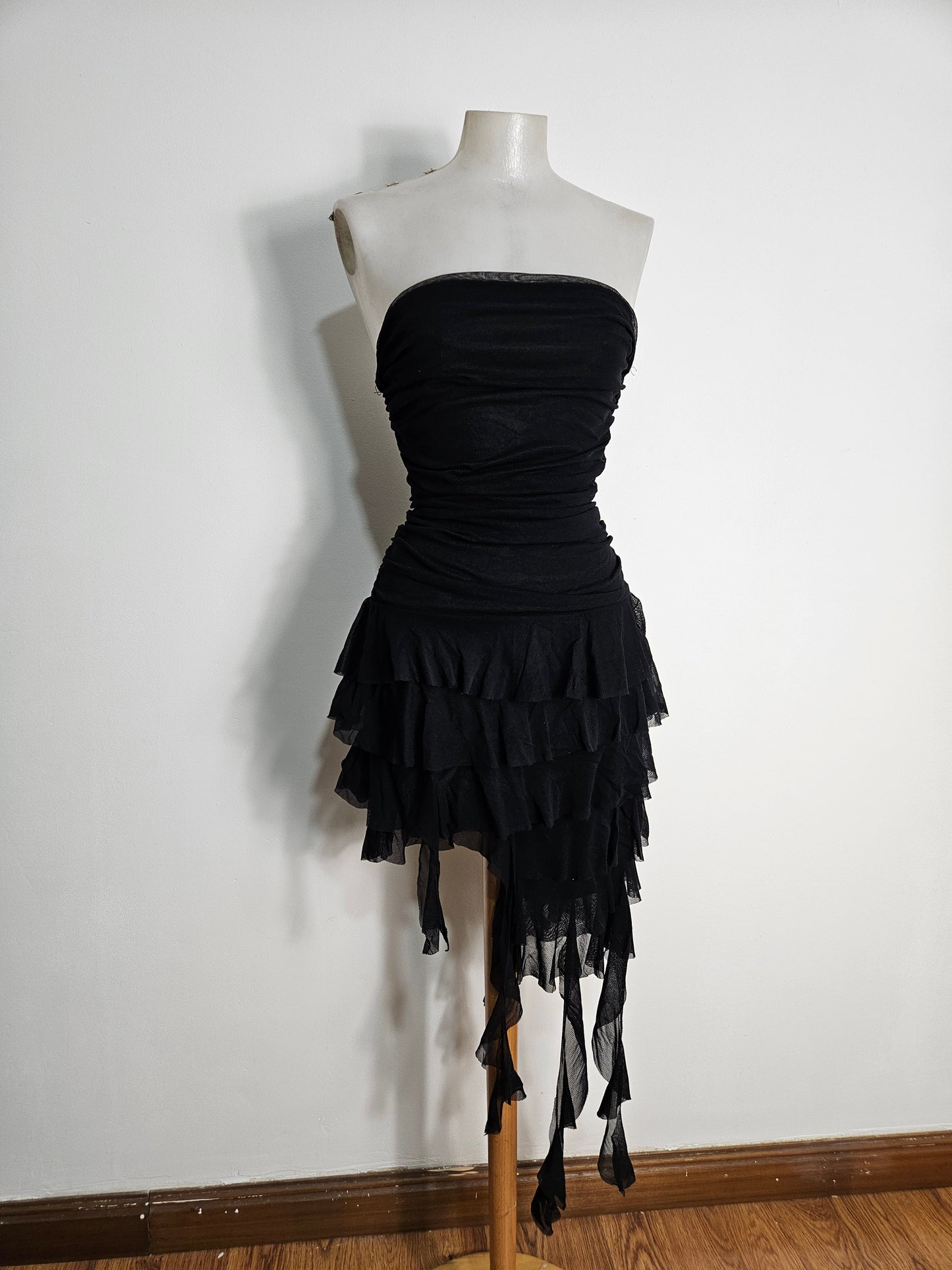 Strapless chiffon dress with ruffles