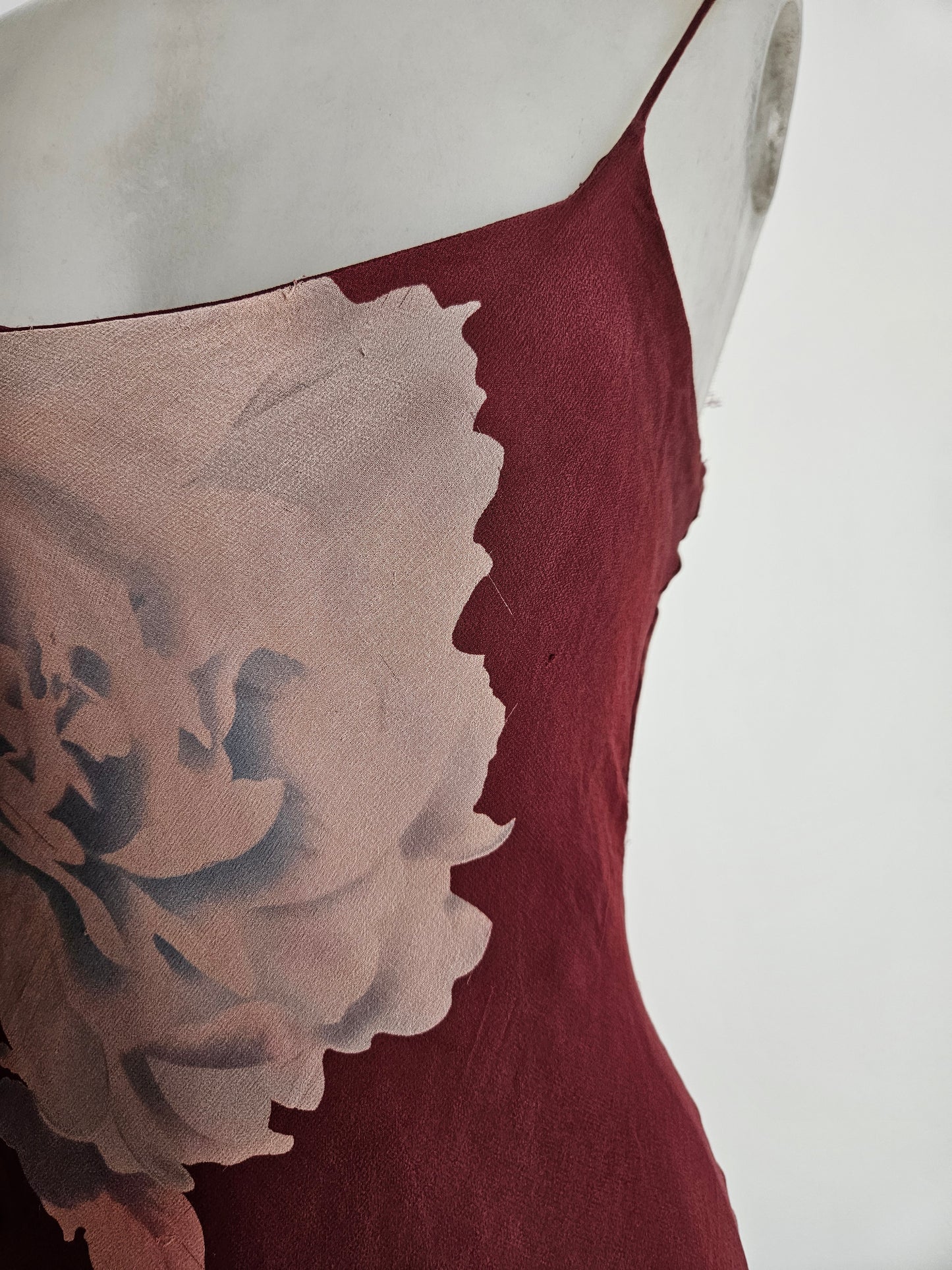 Robe en soie motif floral