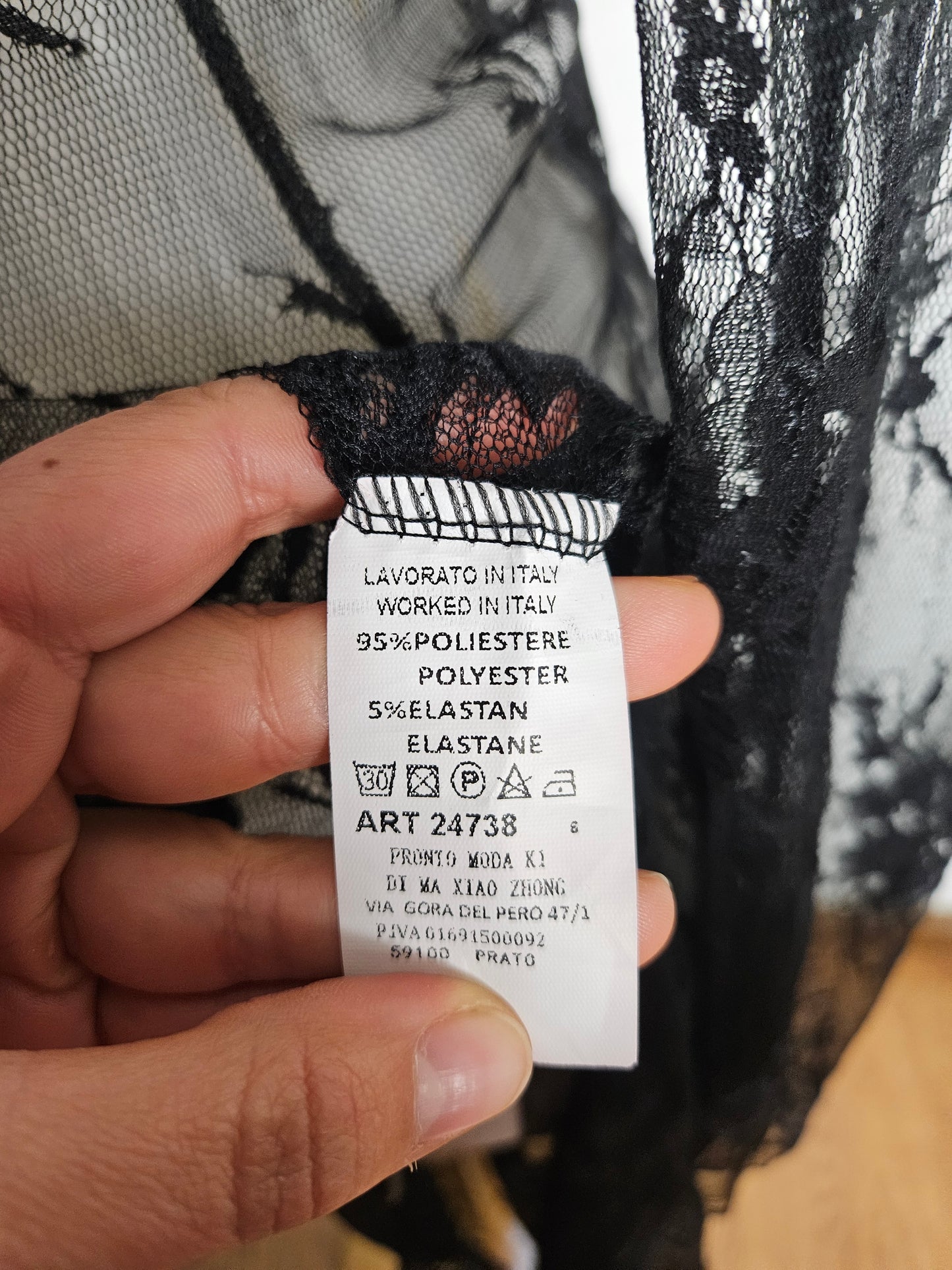 Maxi robe en dentelle dos nu