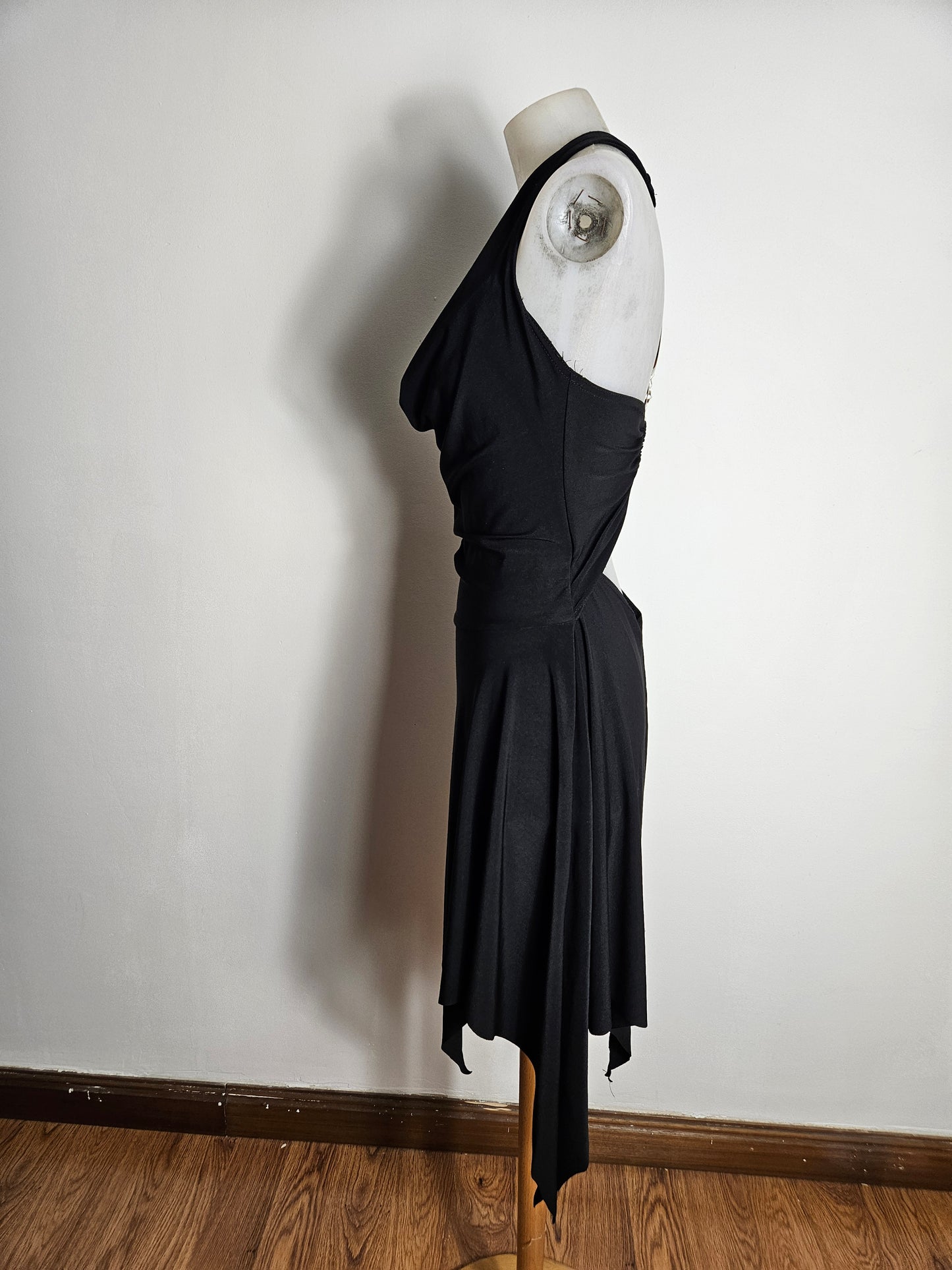 Robe col bénitier dos nu