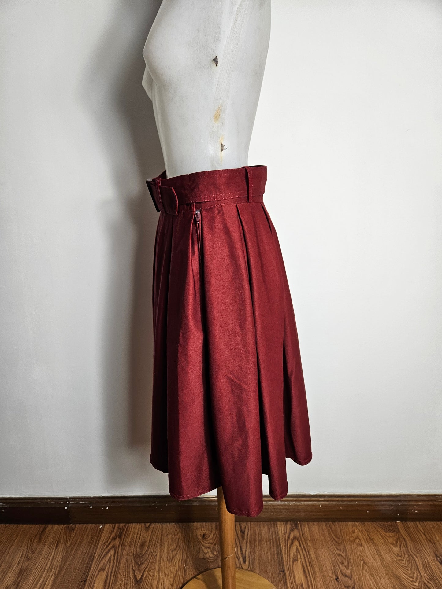 Jupe plissée bordeau