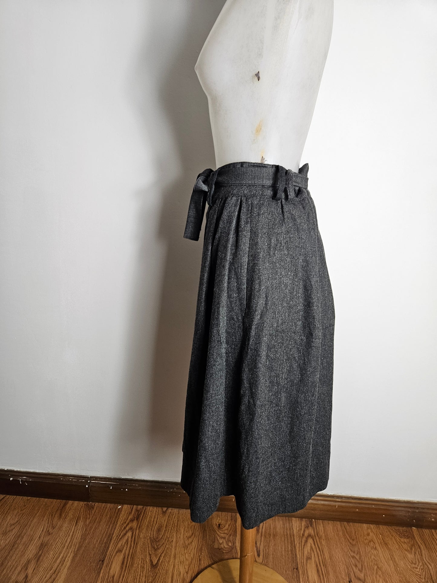 Jupe évasée grise