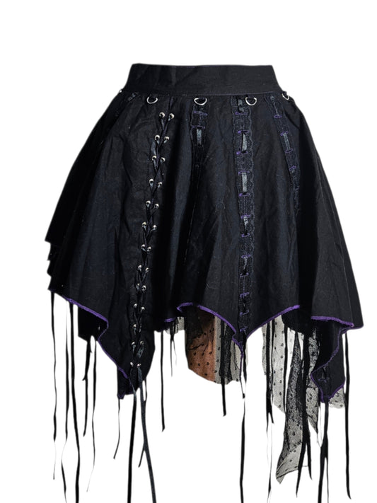 Falda asimétrica con cordones