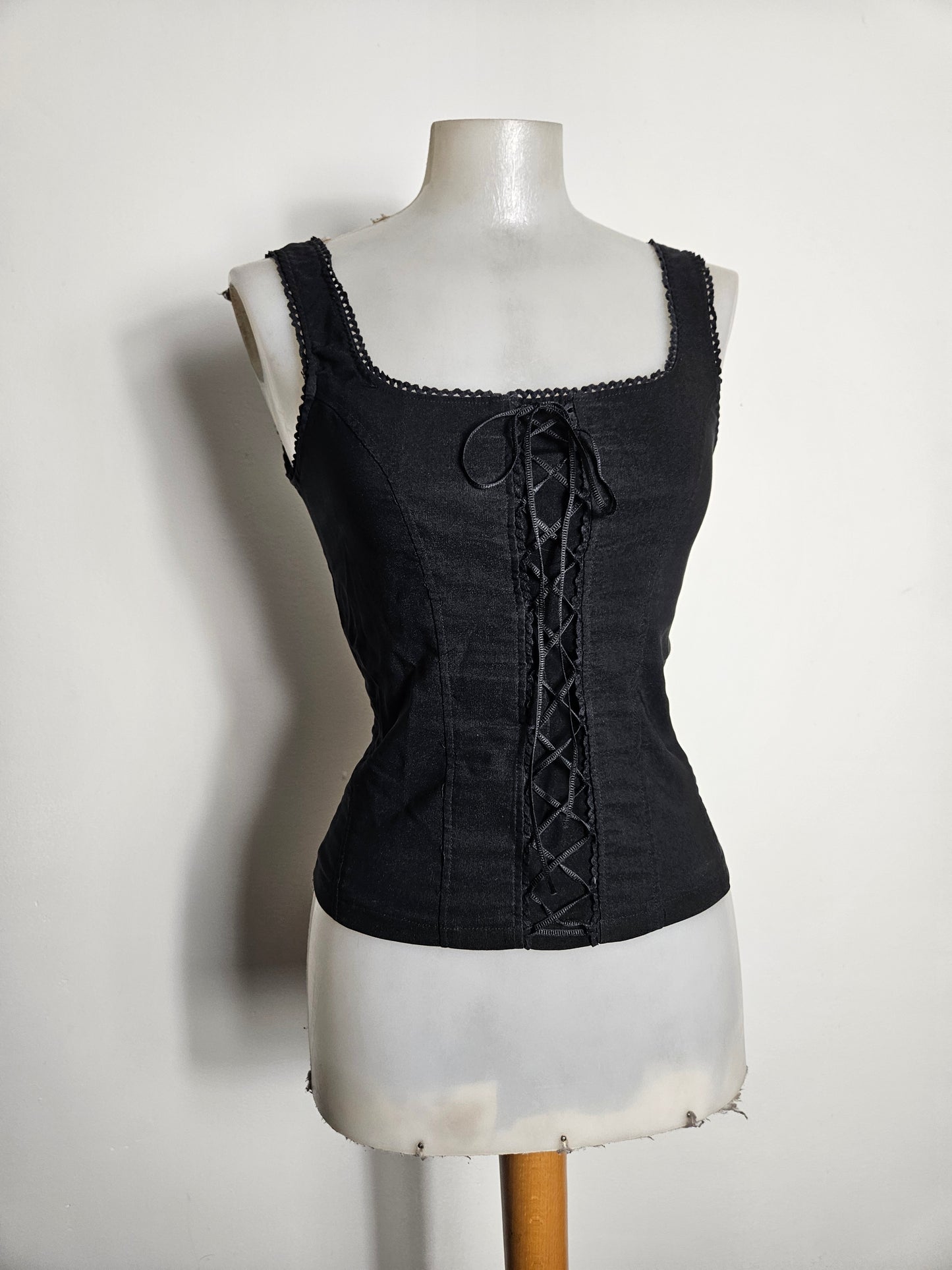 Haut esprit corset noir