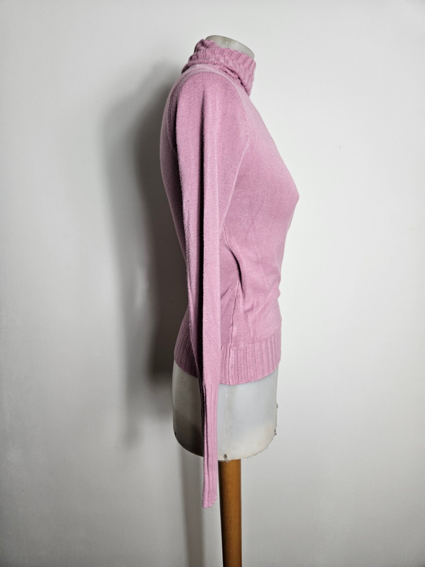 Pink cut-out sweater