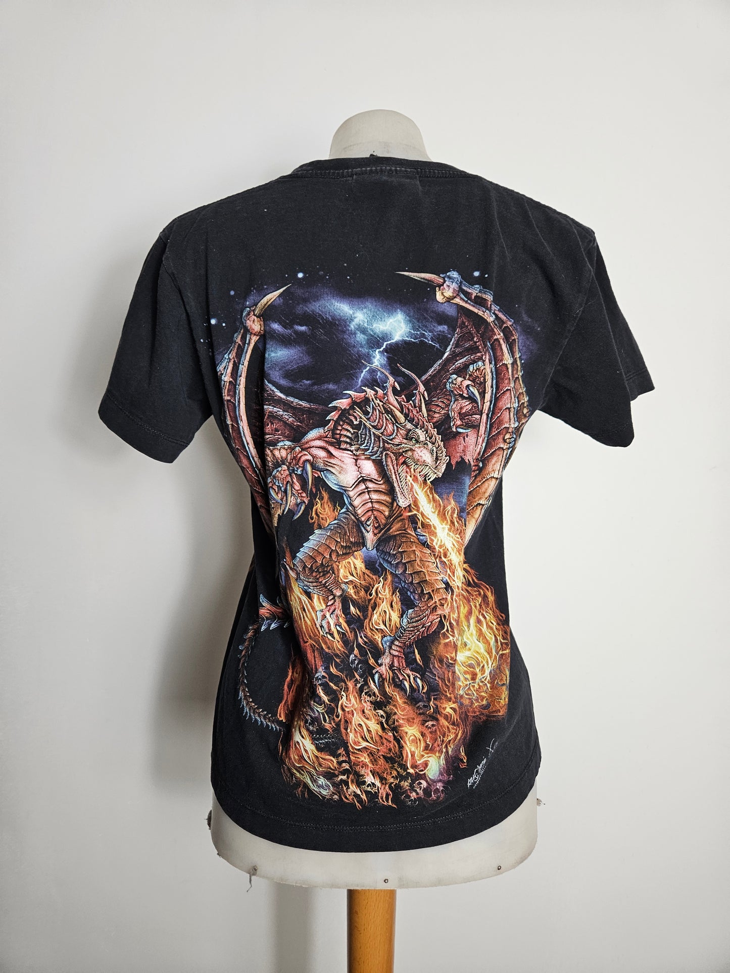 T shirt motif dragon