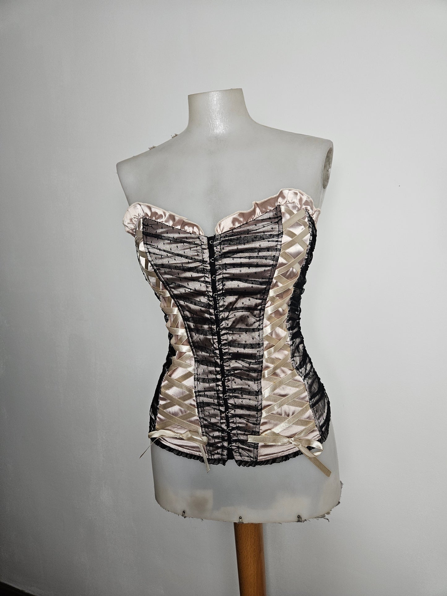 Bustier in voile and satin