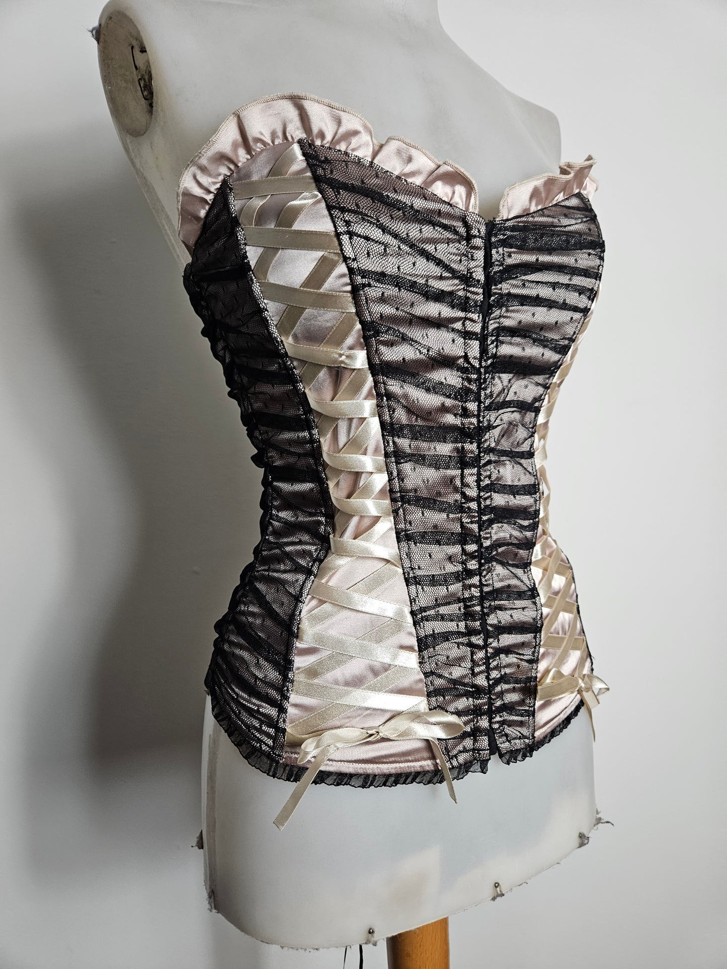 Bustier in voile and satin