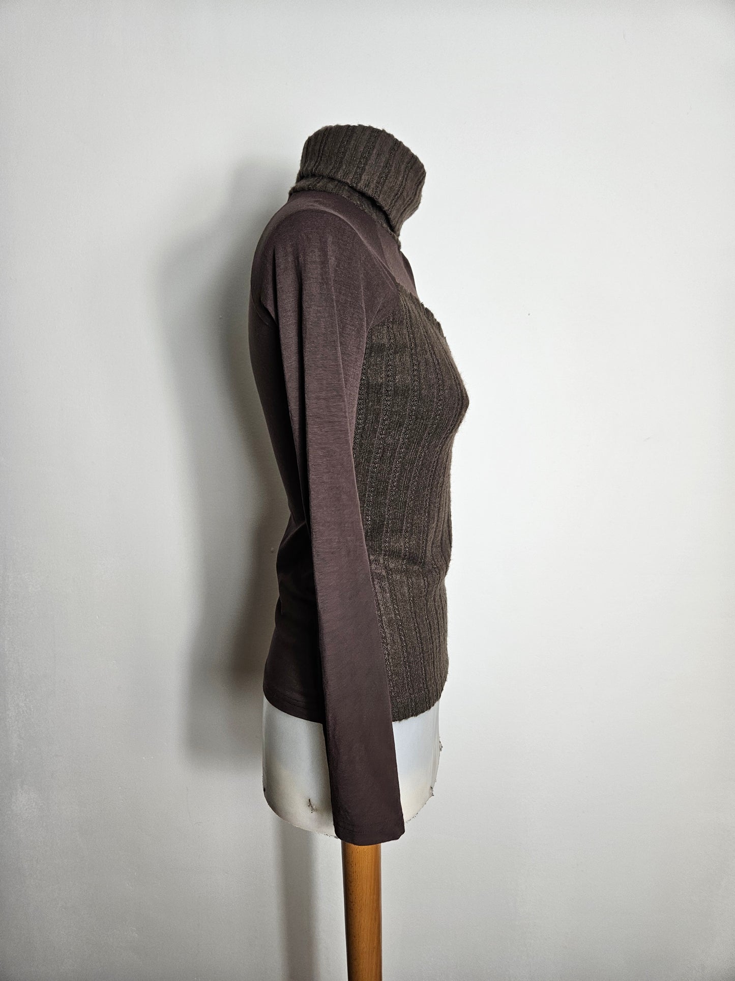 Pull moulant bi matière