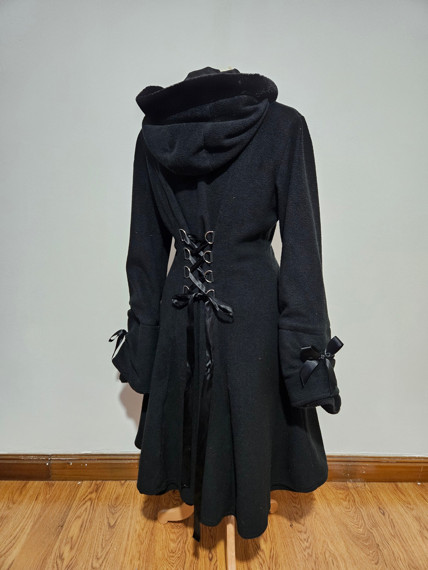 Manteau long à laçage