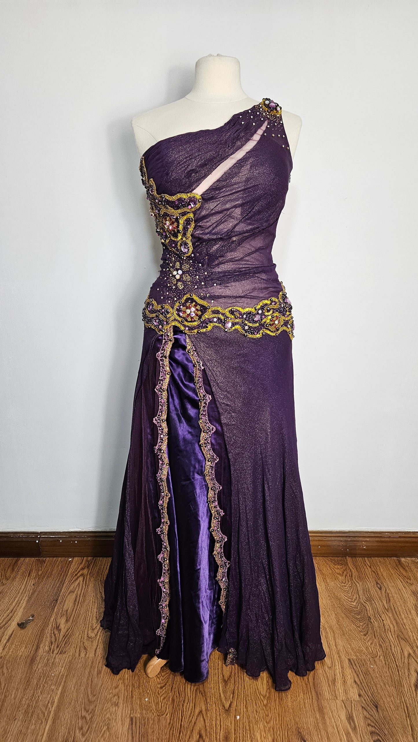 Maxi robe violette brodée