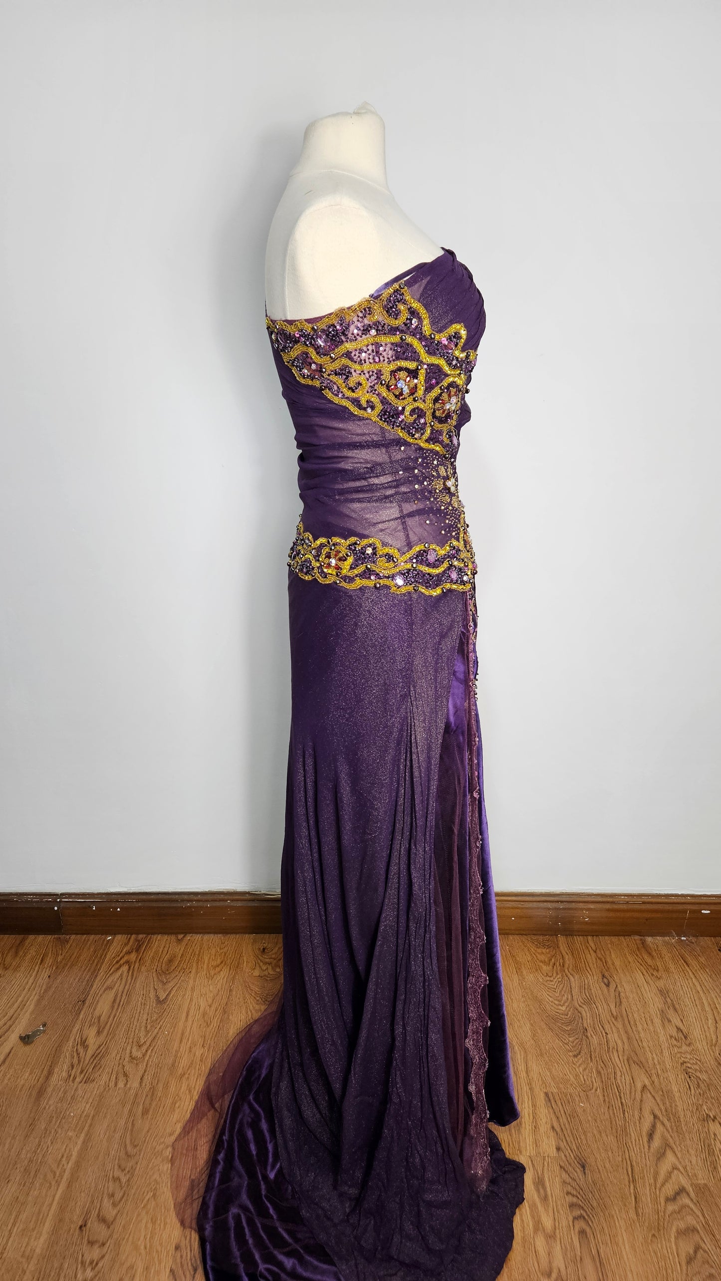 Maxi robe violette brodée