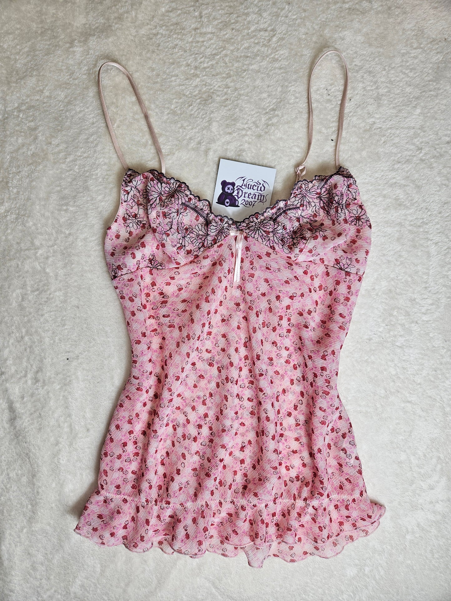 Haut en voile fleuri