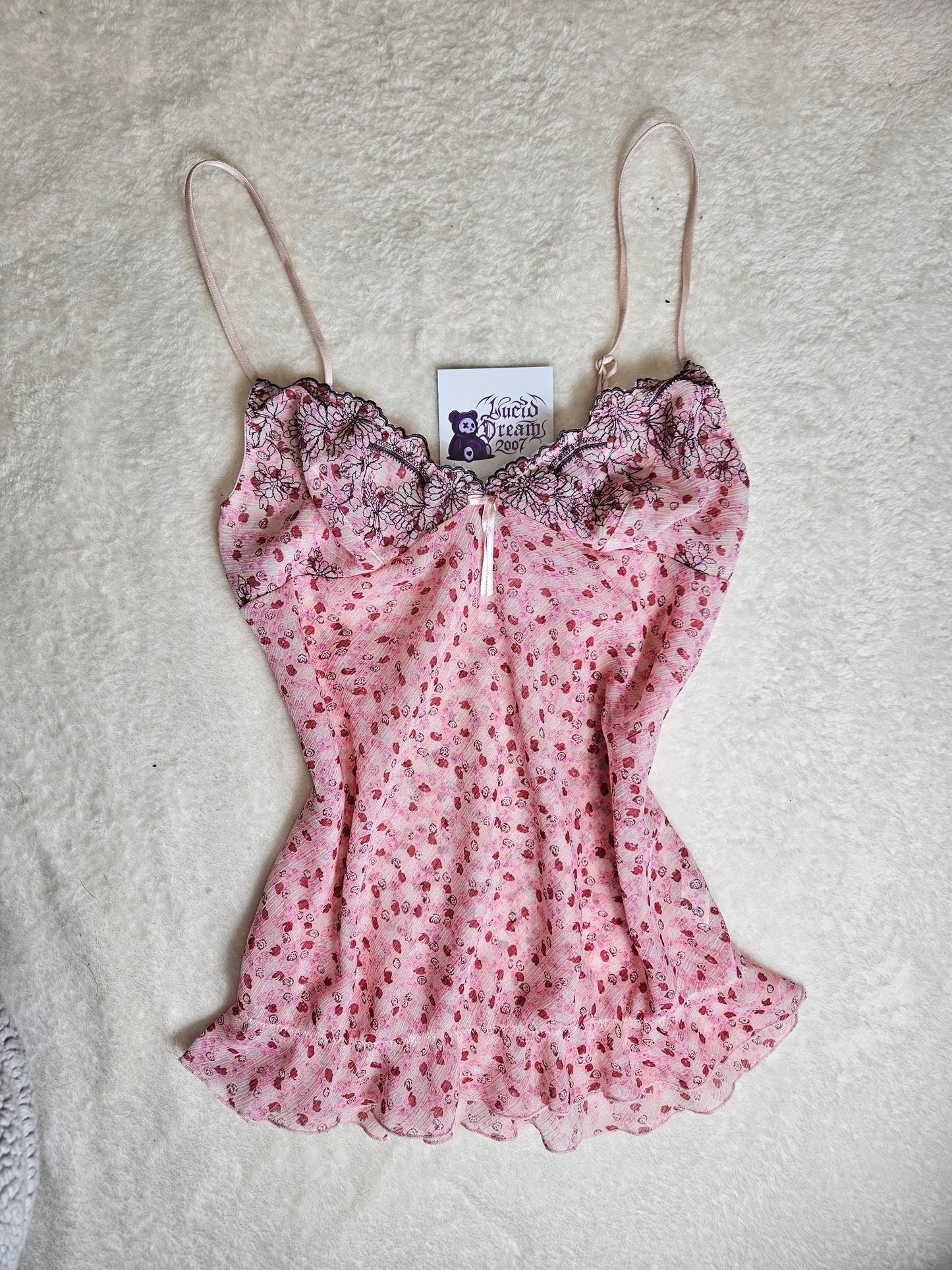 Haut en voile fleuri