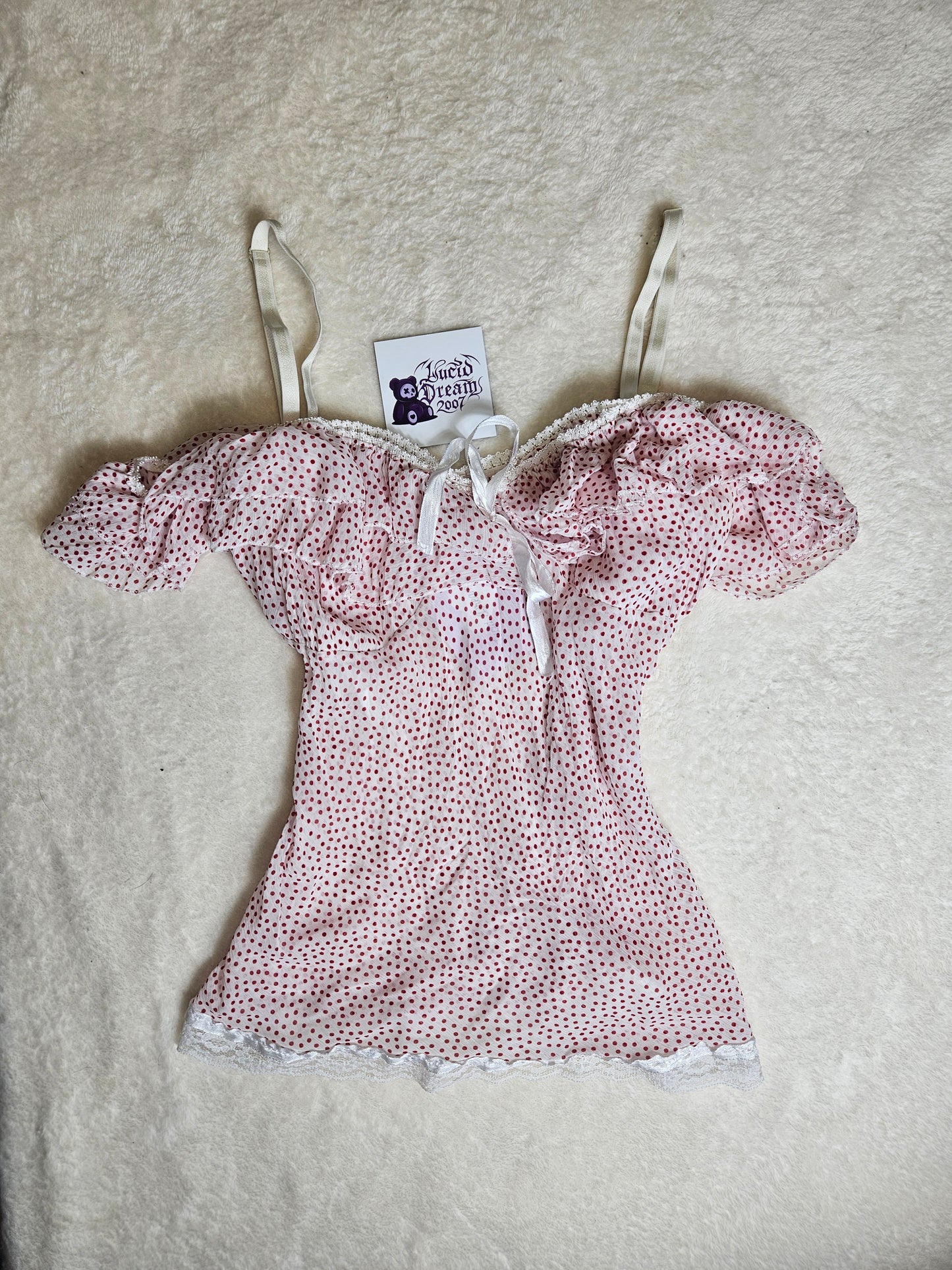 Haut en voile à pois