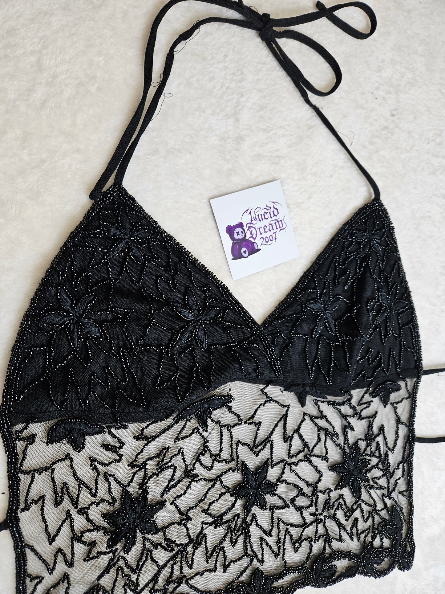 Dos nu brodé de perles