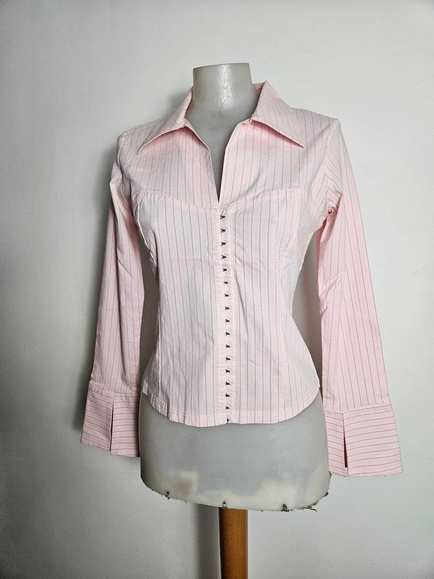 Chemise rayée fermeture crochets