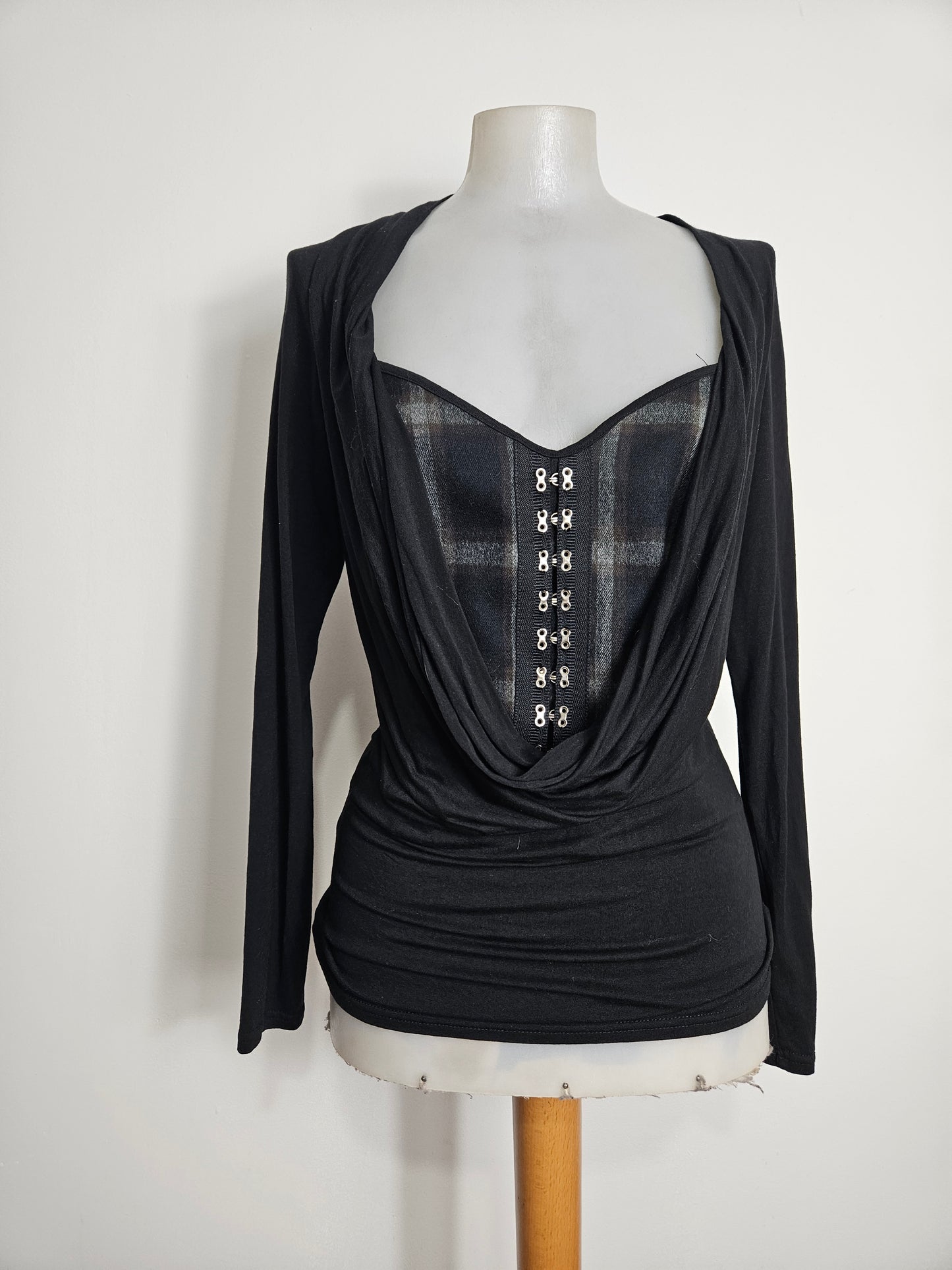 Haut en superposition avec col bénitier