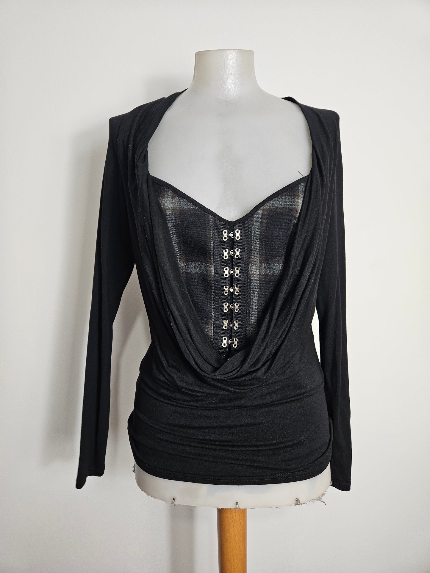 Haut en superposition avec col bénitier