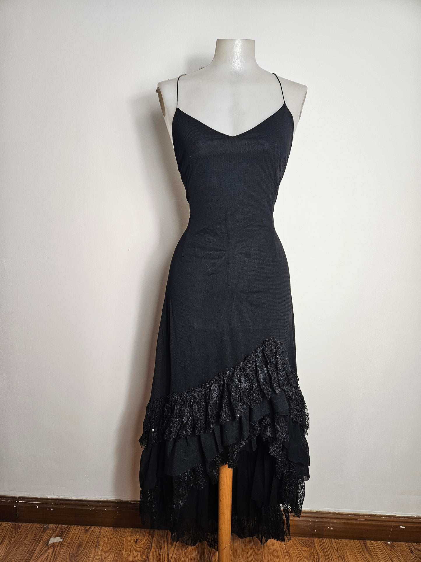 Long black backless dress