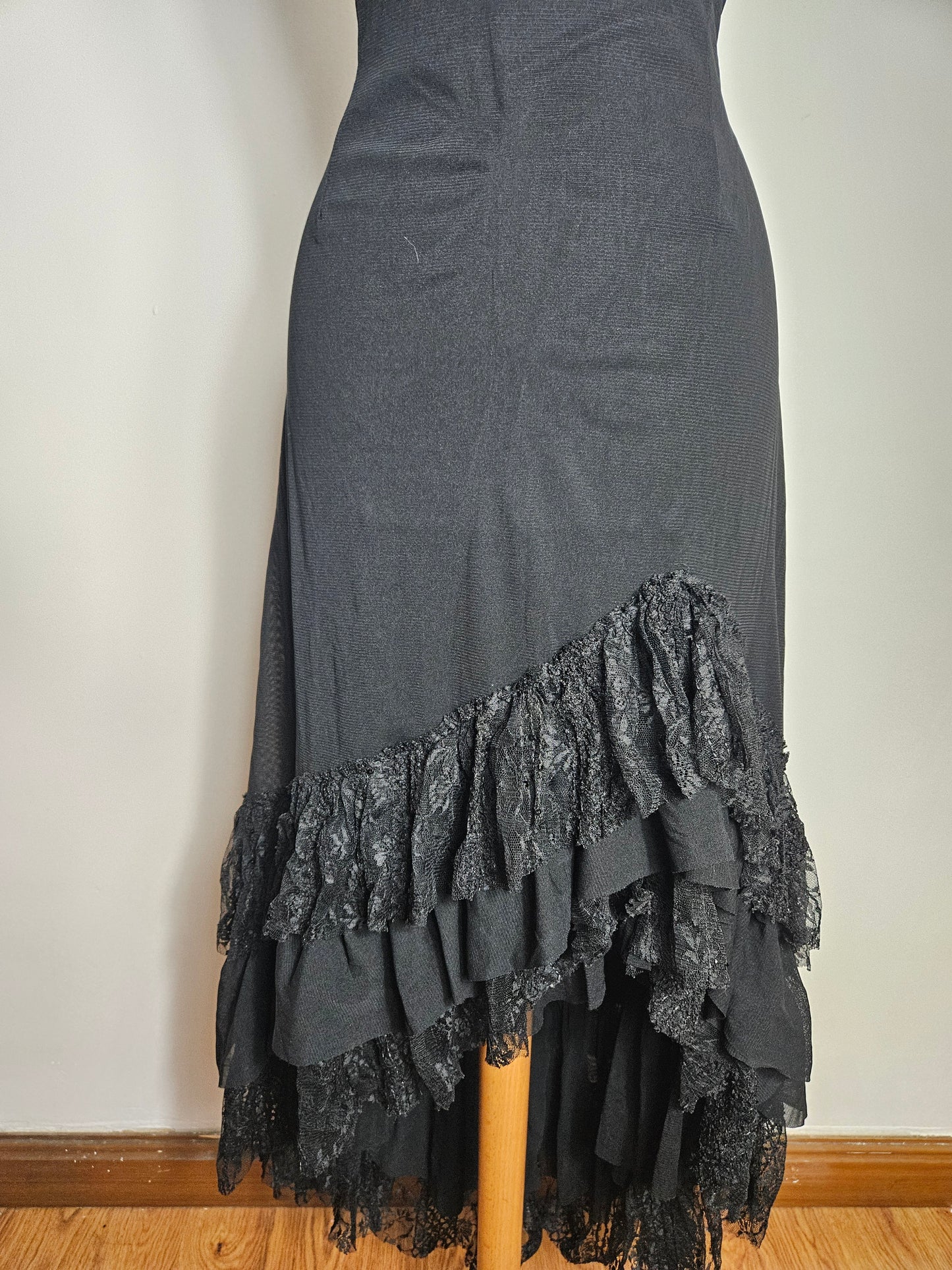 Long black backless dress