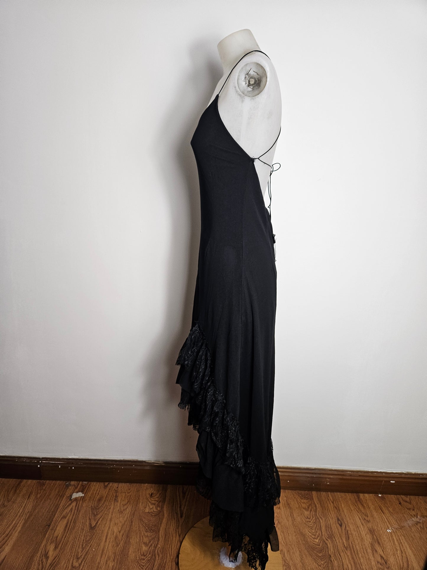 Long black backless dress