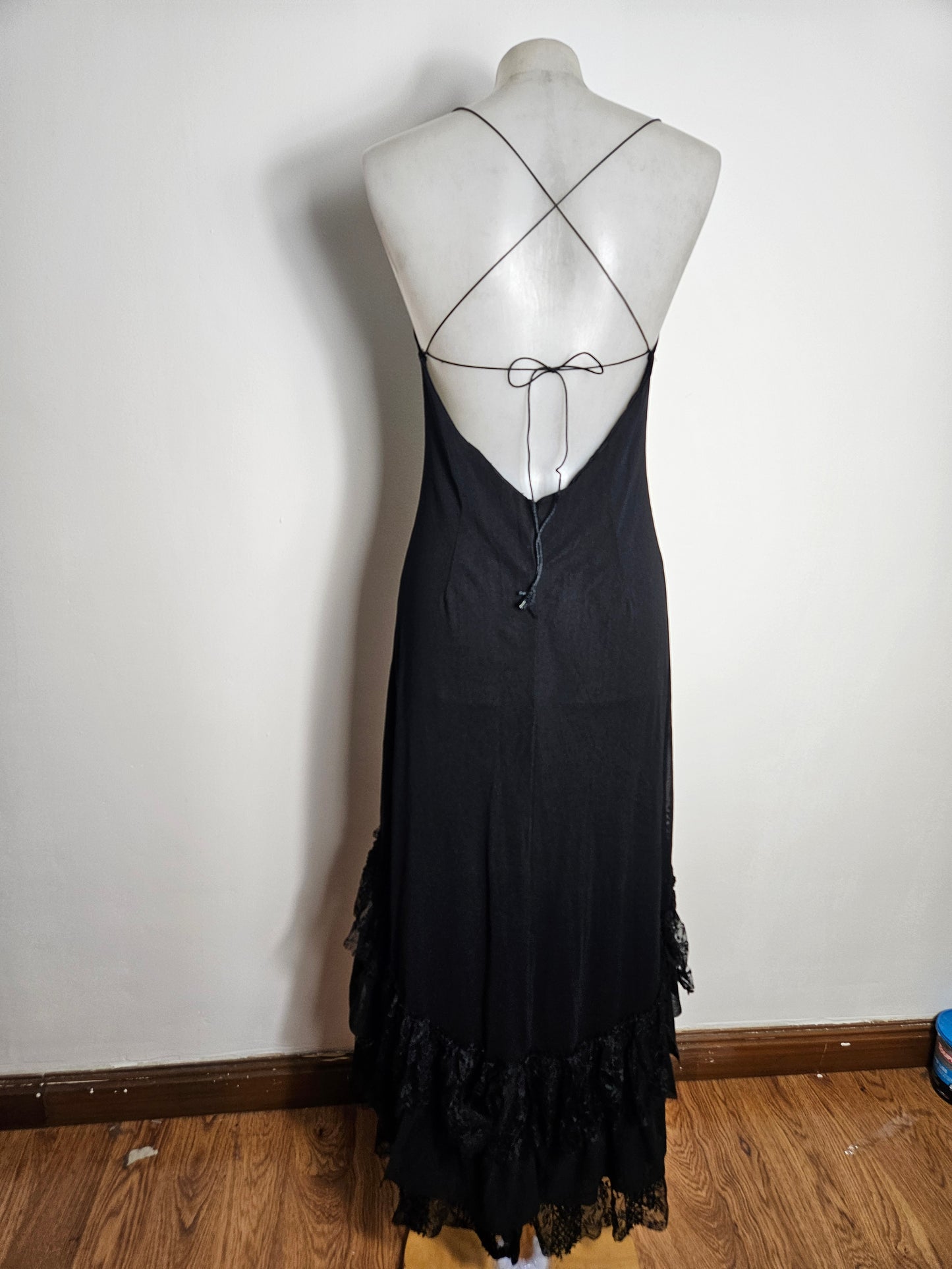 Long black backless dress