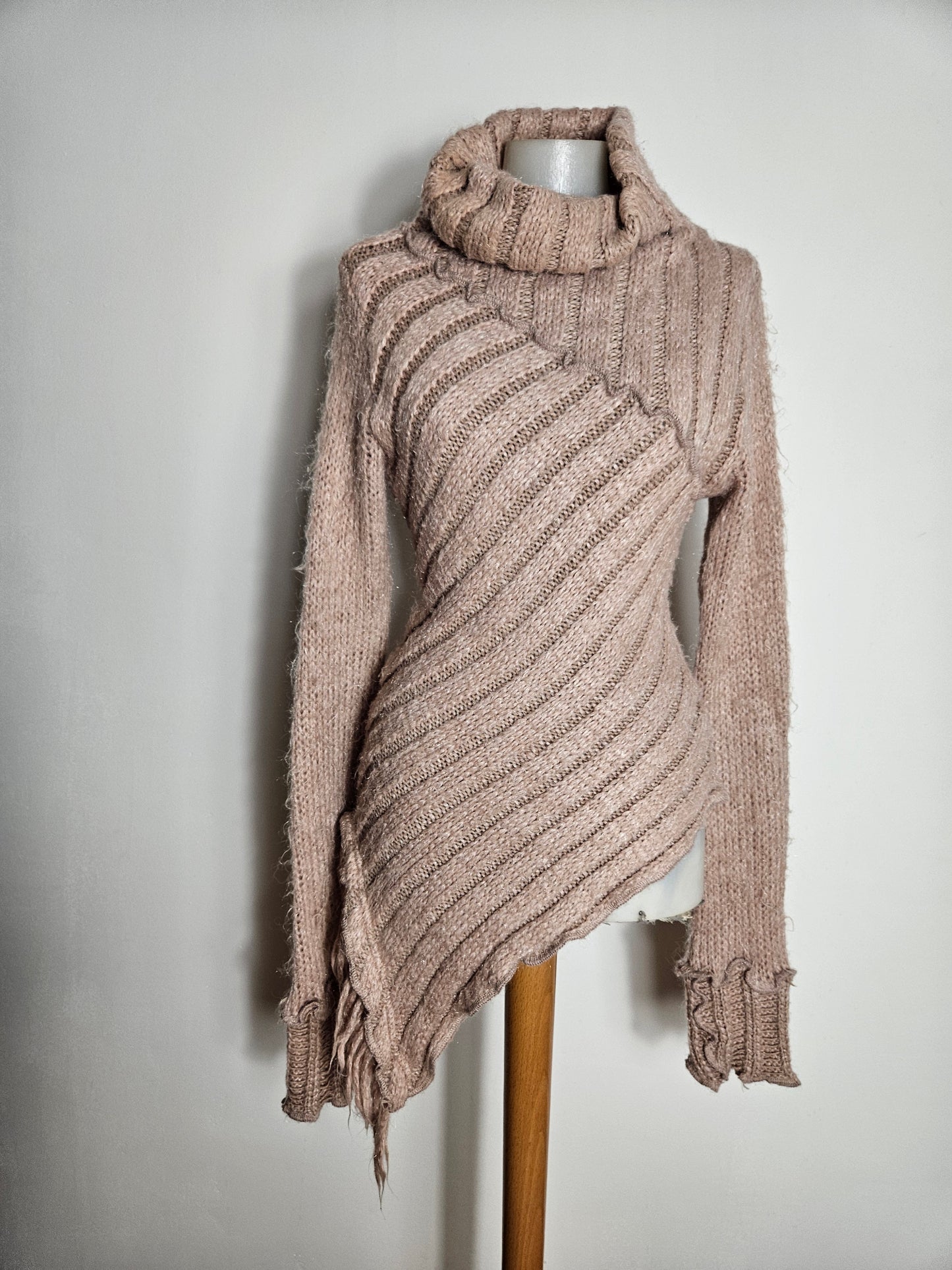 Pull asymétrique Zone Bleue