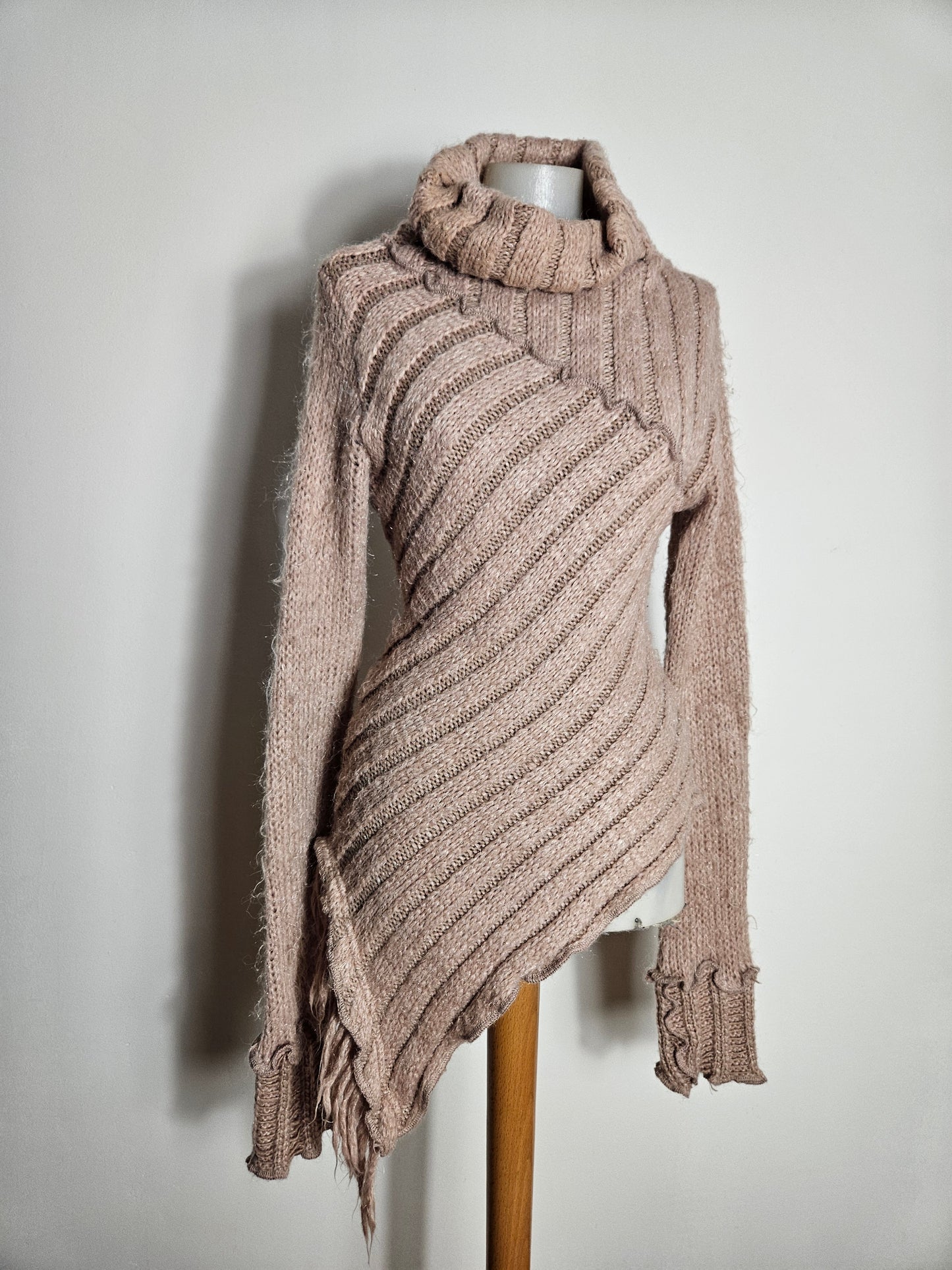 Pull asymétrique Zone Bleue