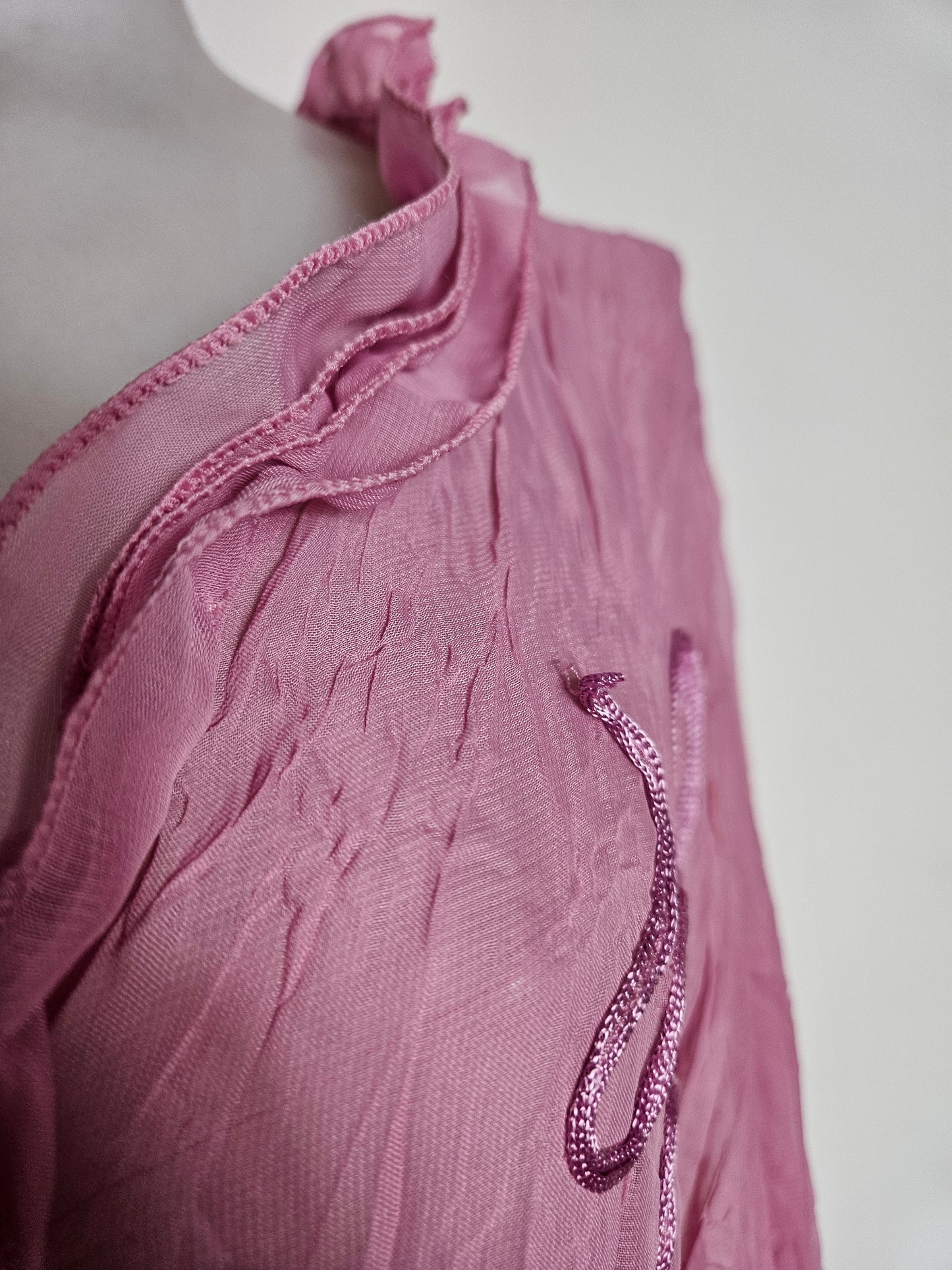 Blusa de gasa rosa