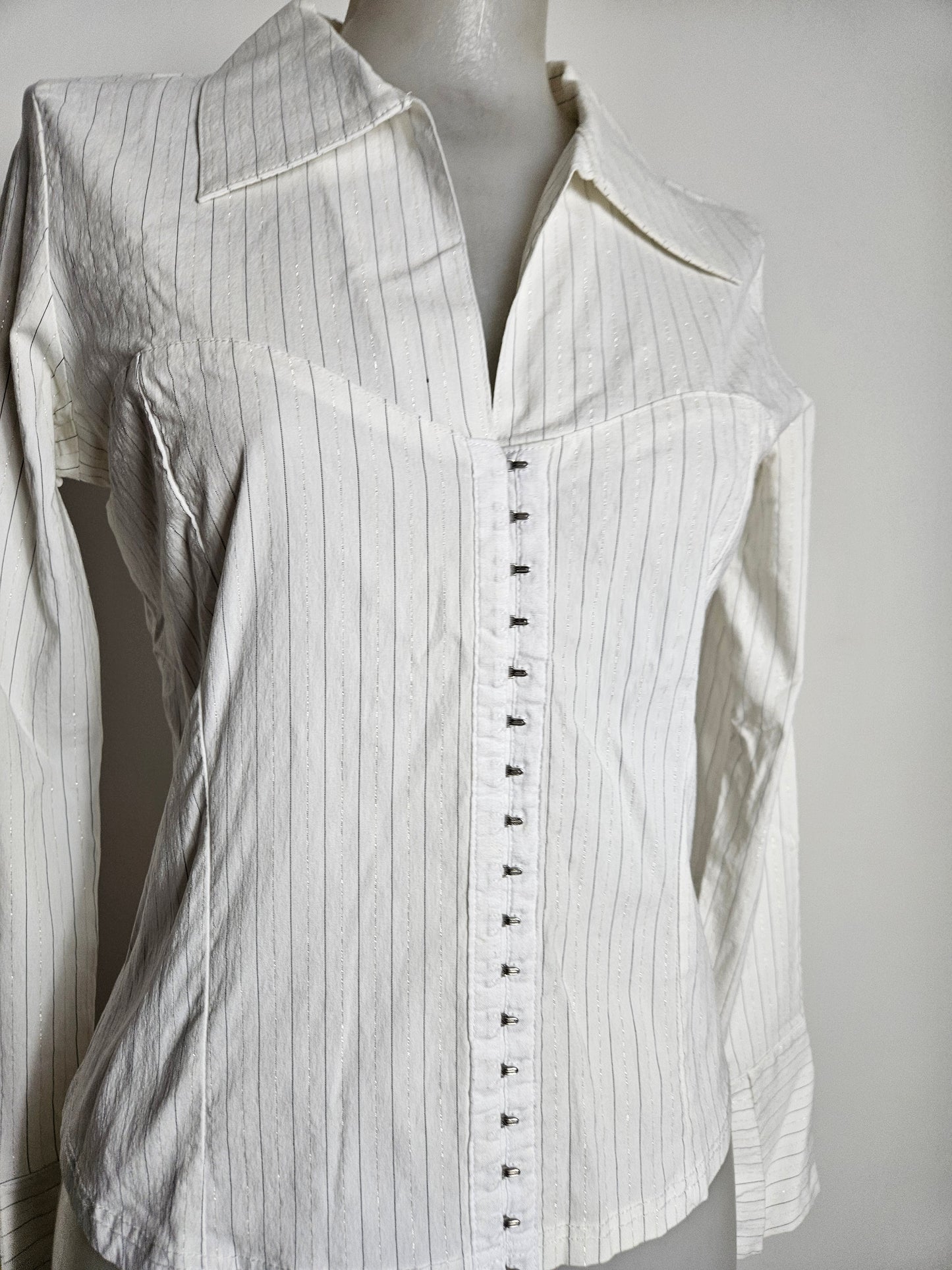 Chemisier rayé fermeture agrafes