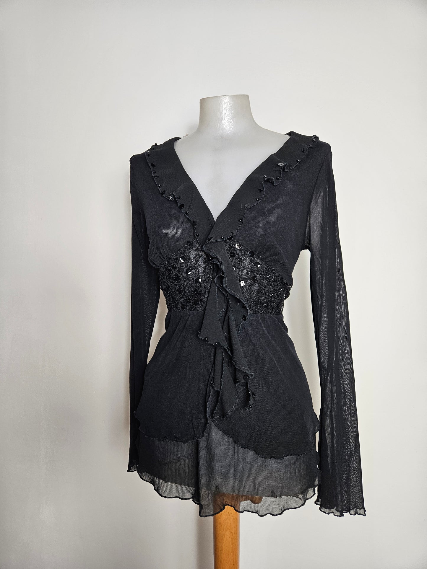 Chemisier en voile et broderies noir