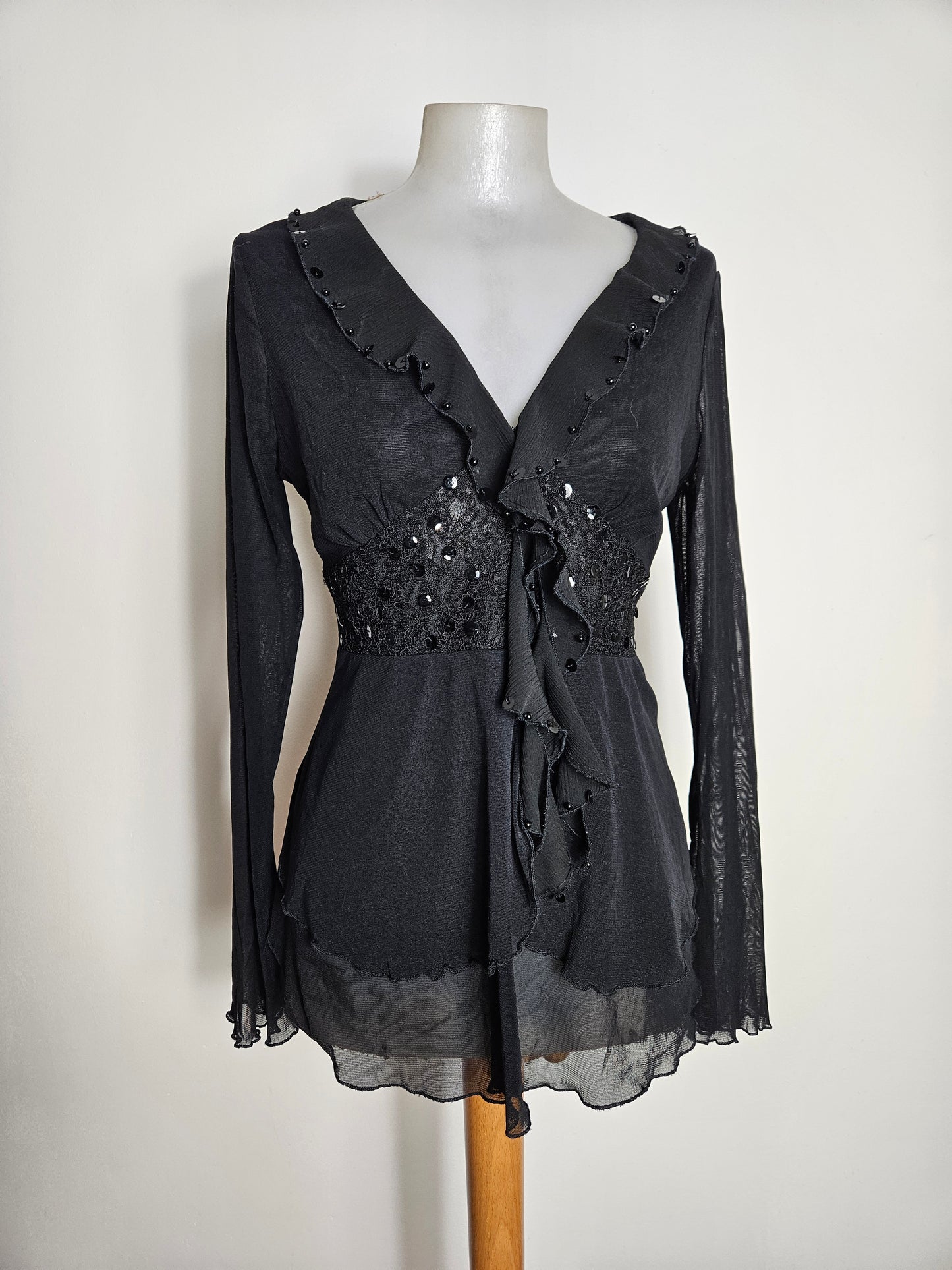 Chemisier en voile et broderies noir