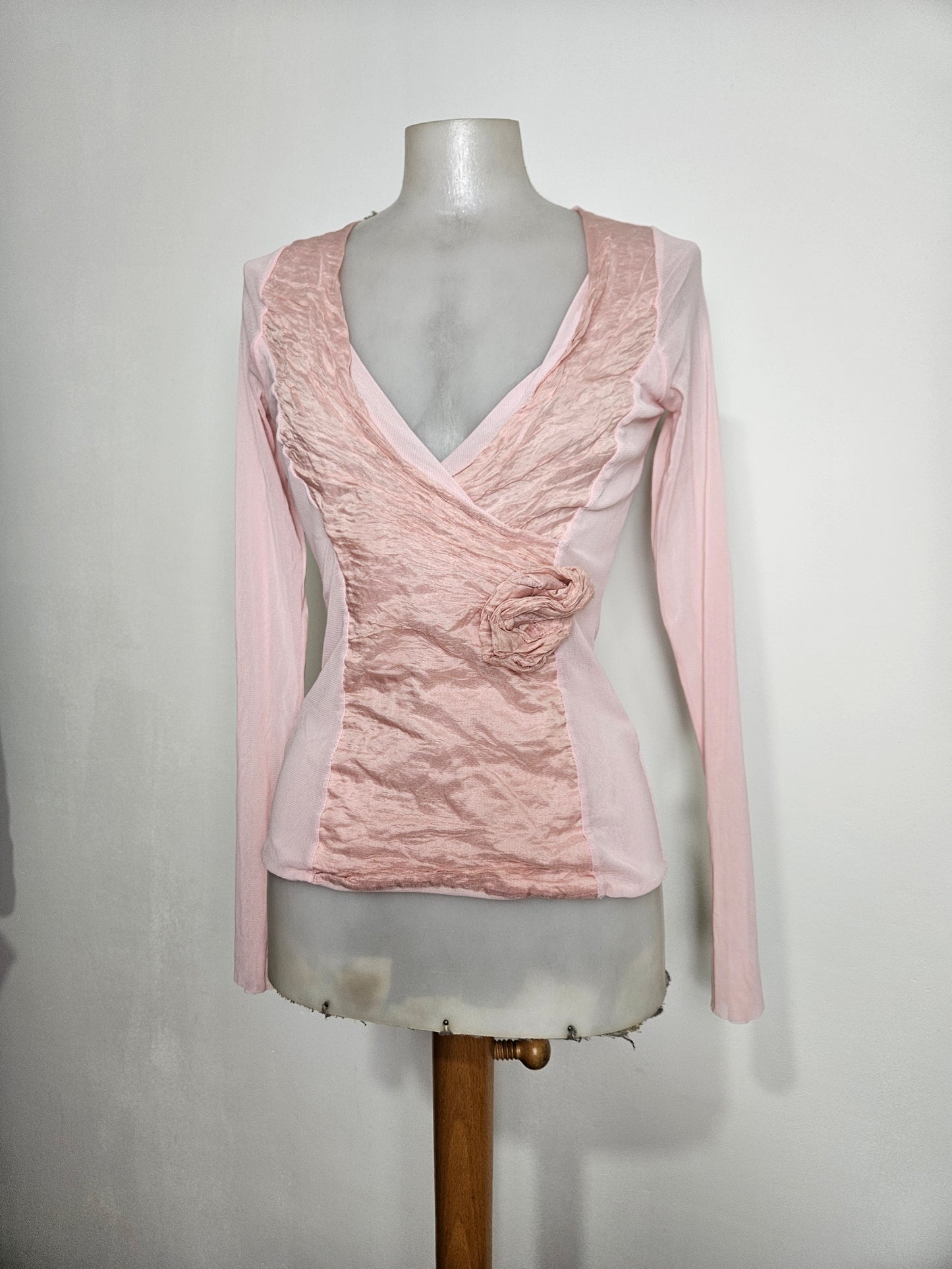 Haut bi matière rose