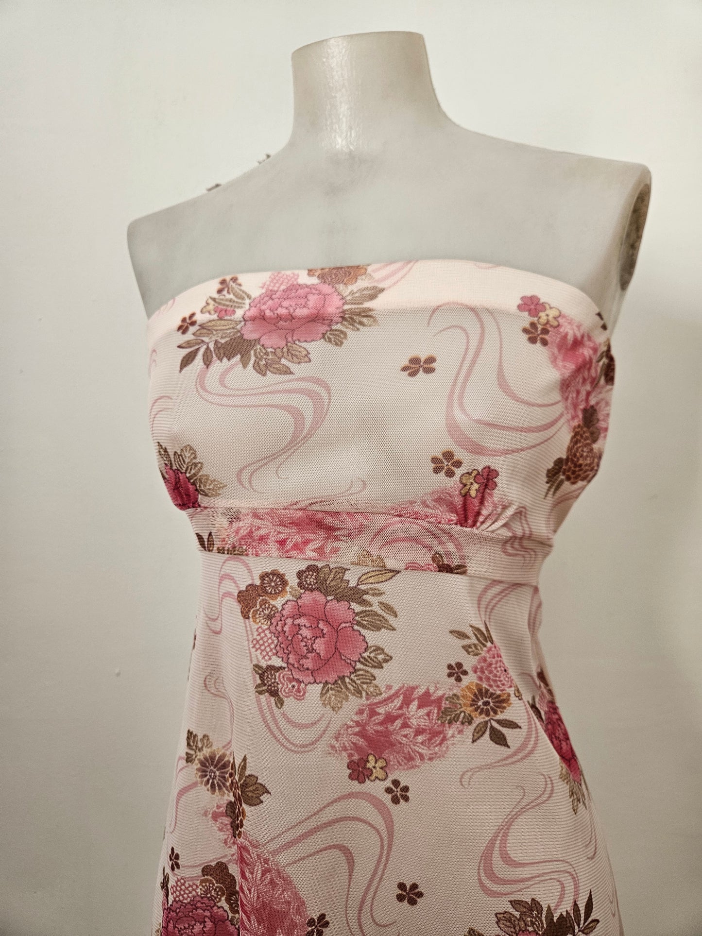 Haut strapless en voile fleuri rose