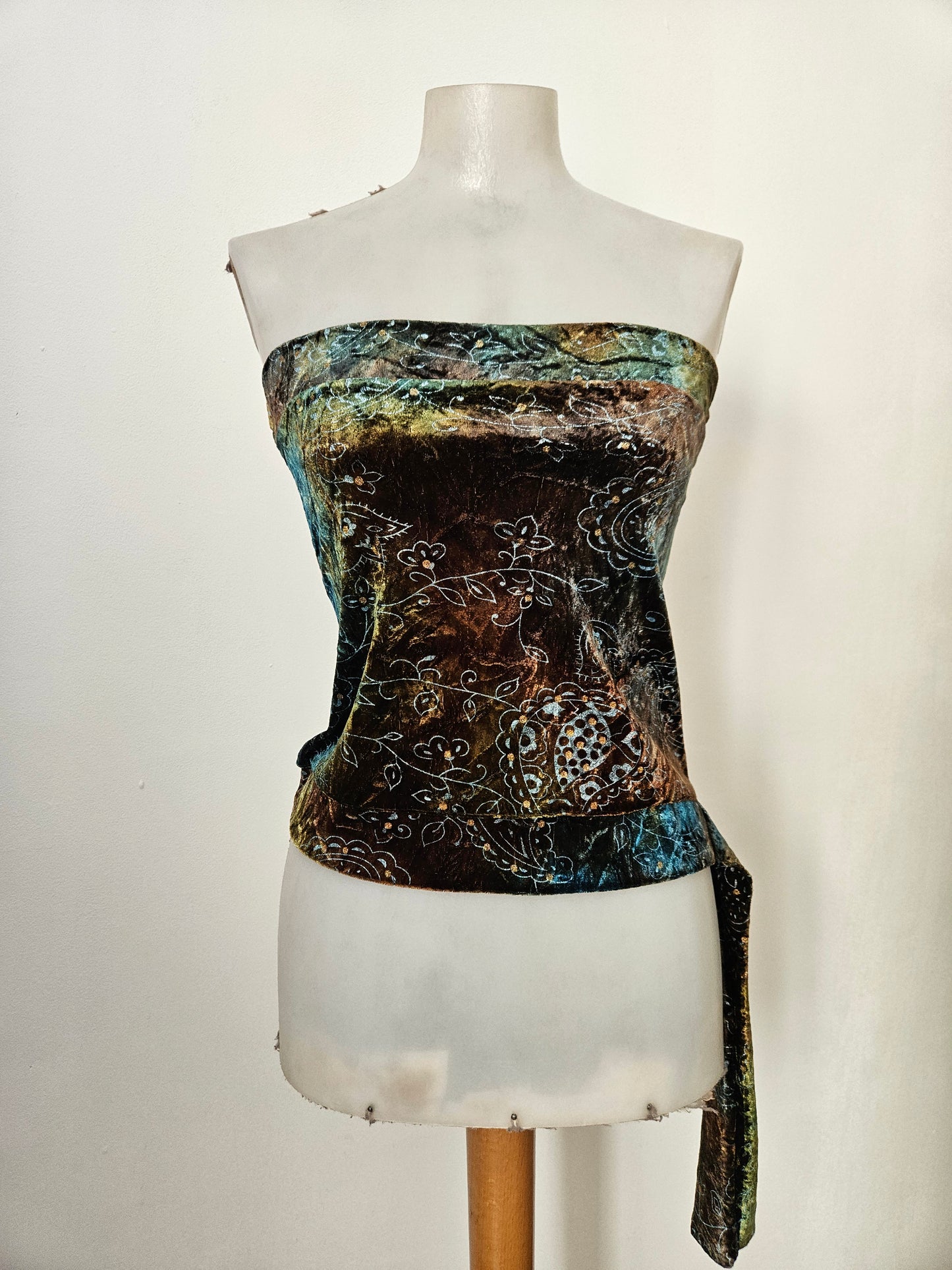 Bustier en velours ras à arabesques