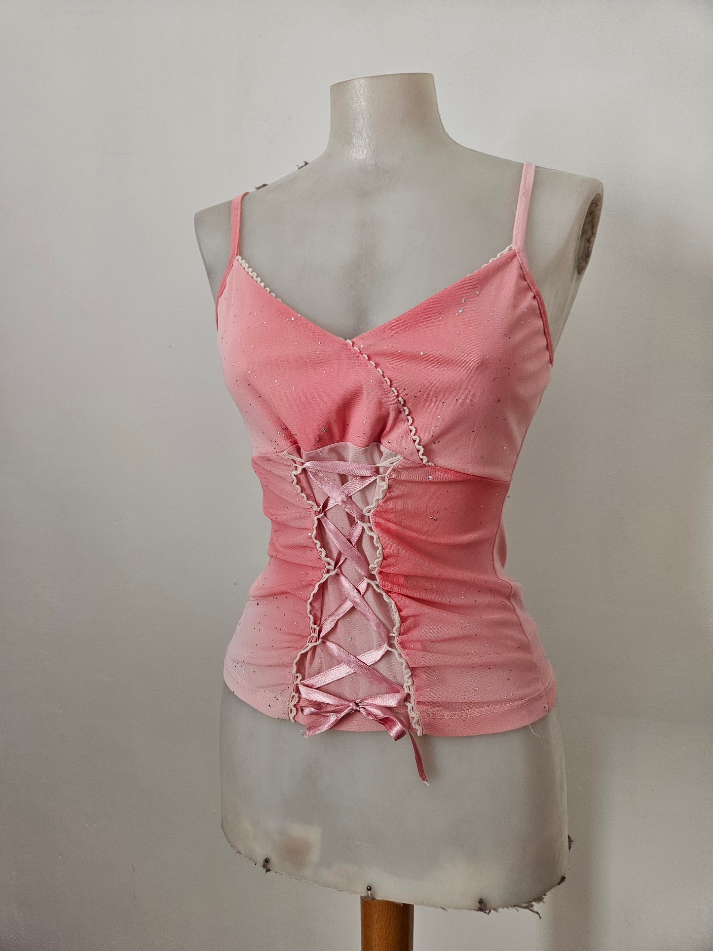 Haut en voile à laçage