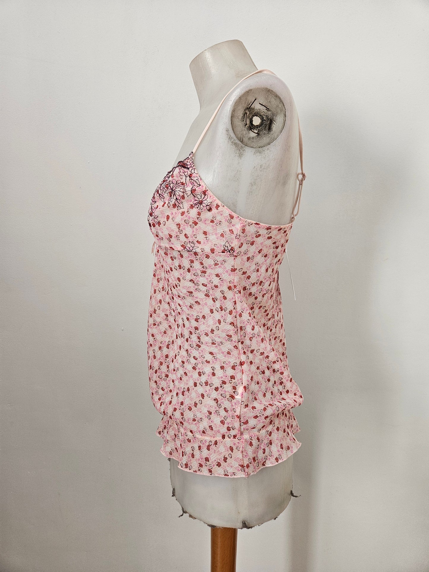 Haut en voile fleuri