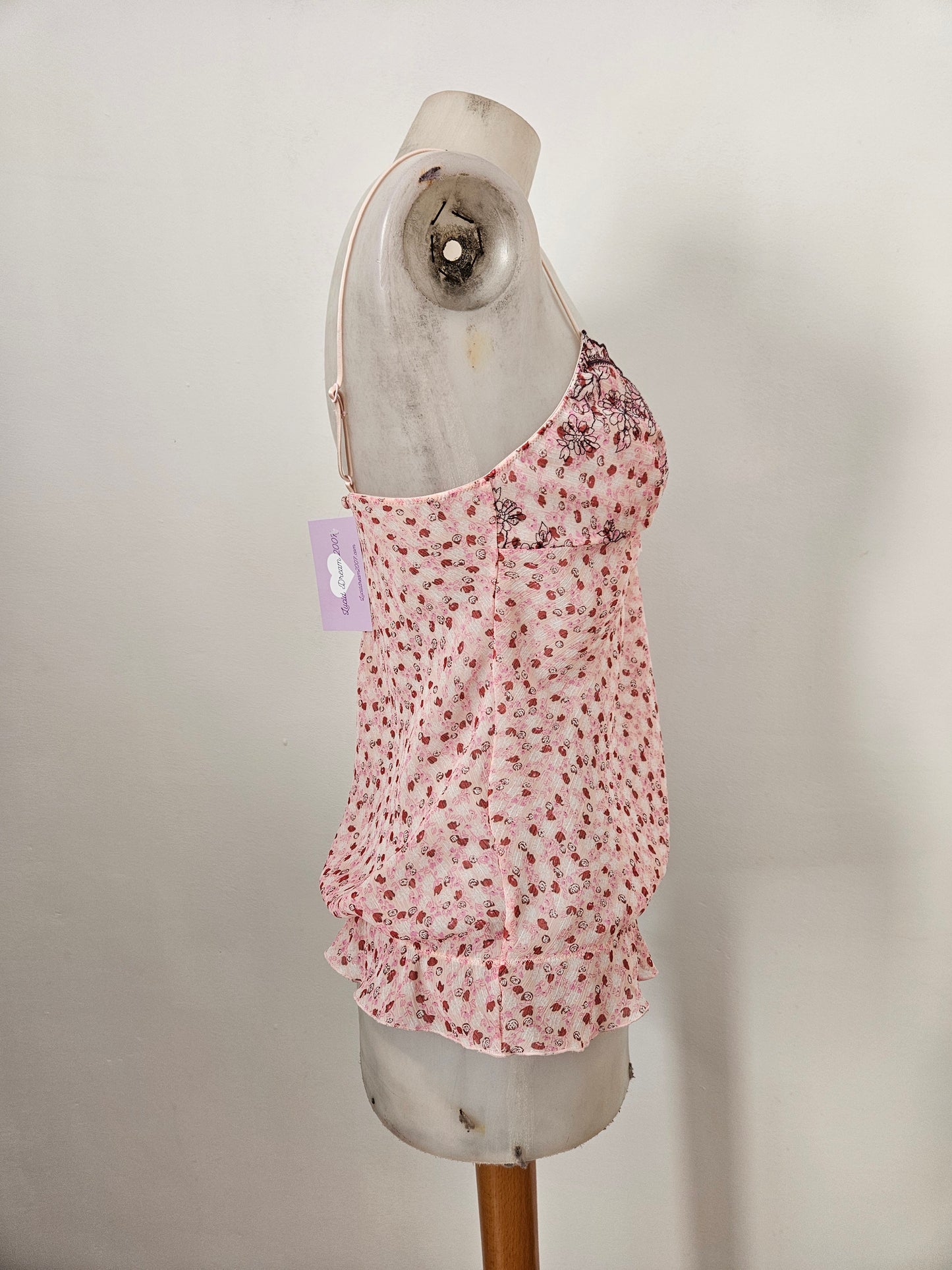 Haut en voile fleuri