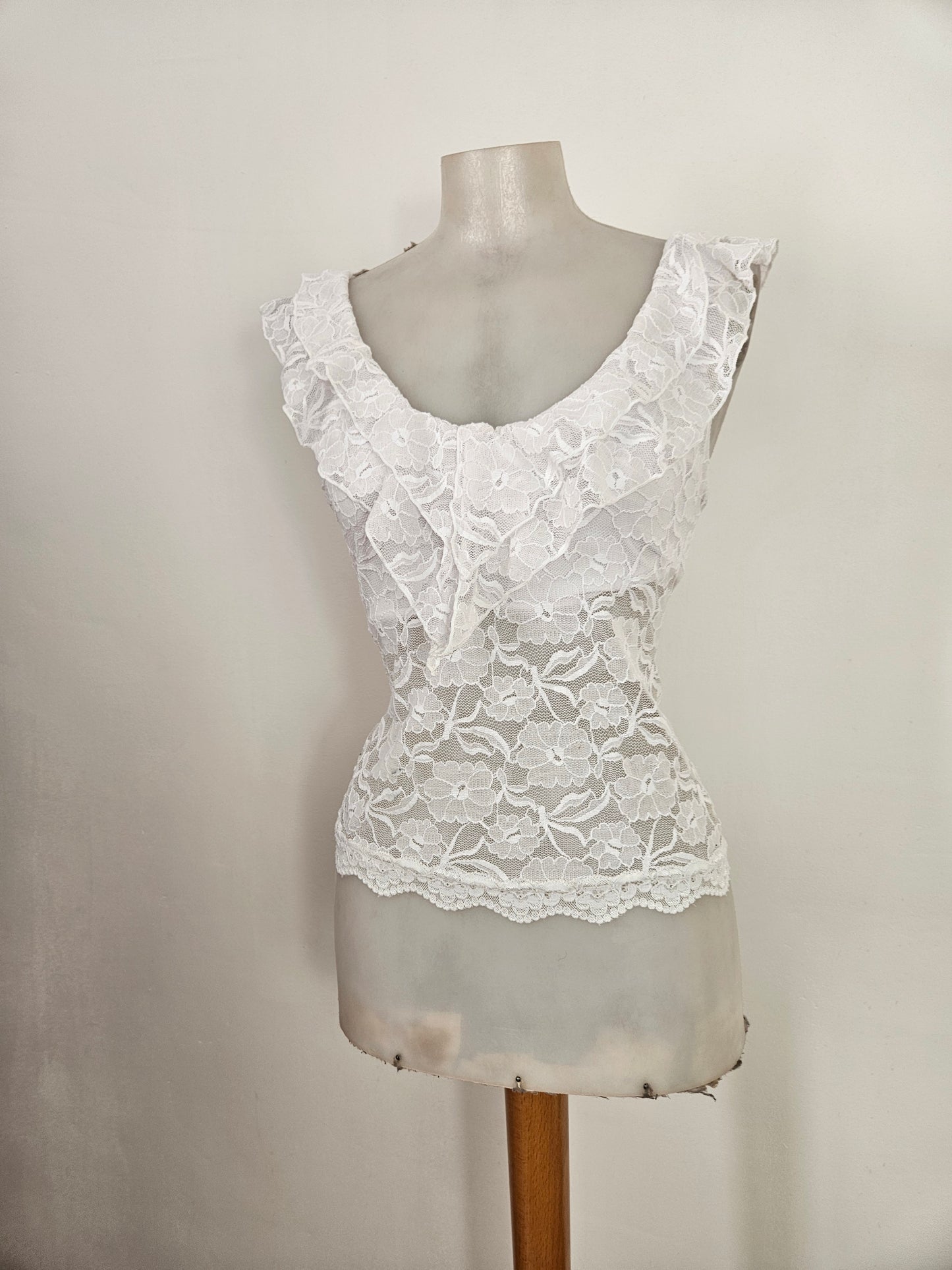 Haut en dentelle blanc