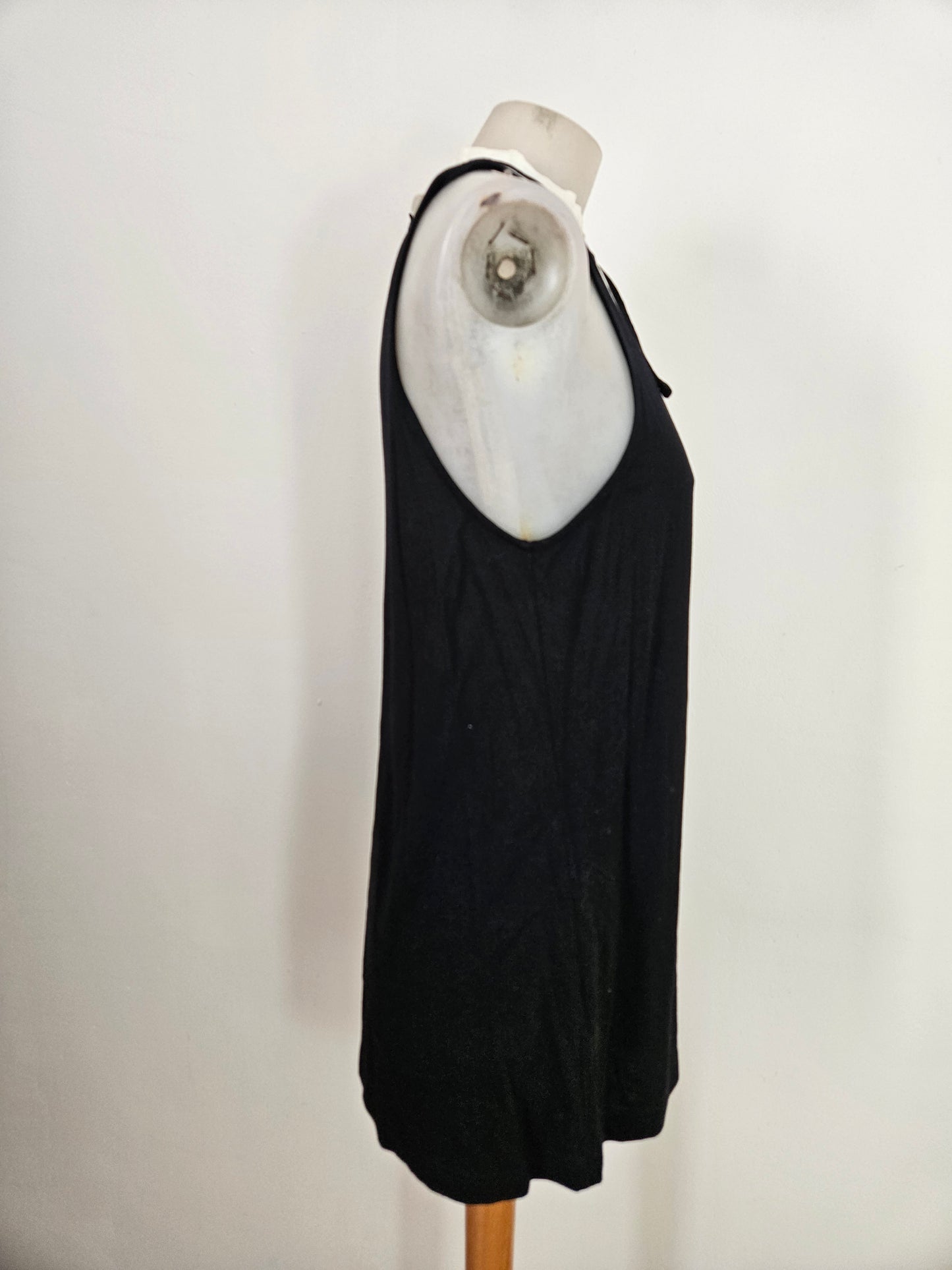 Haut noir et blanc col montant