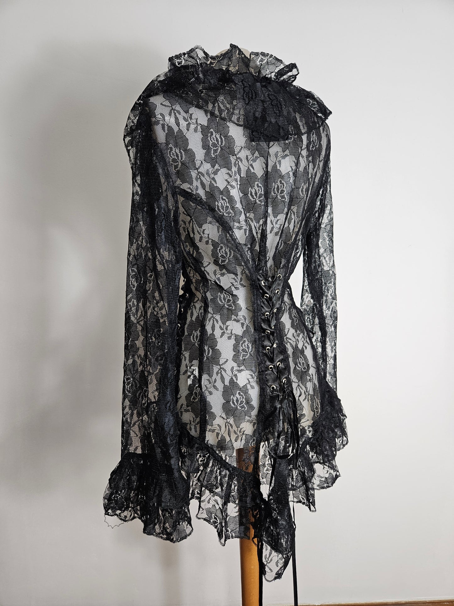 Chemisier en dentelle à laçage