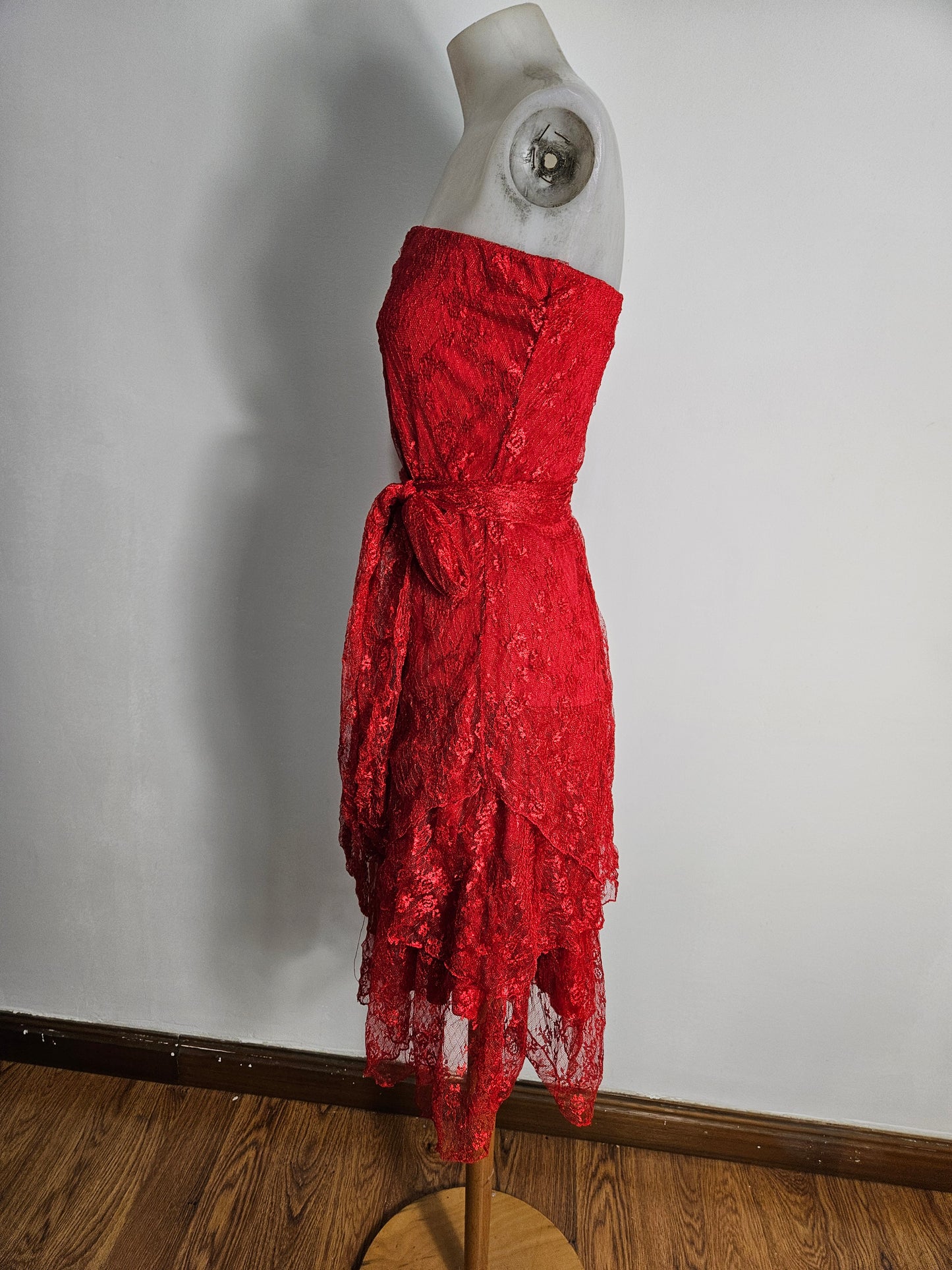 Red lace strapless dress
