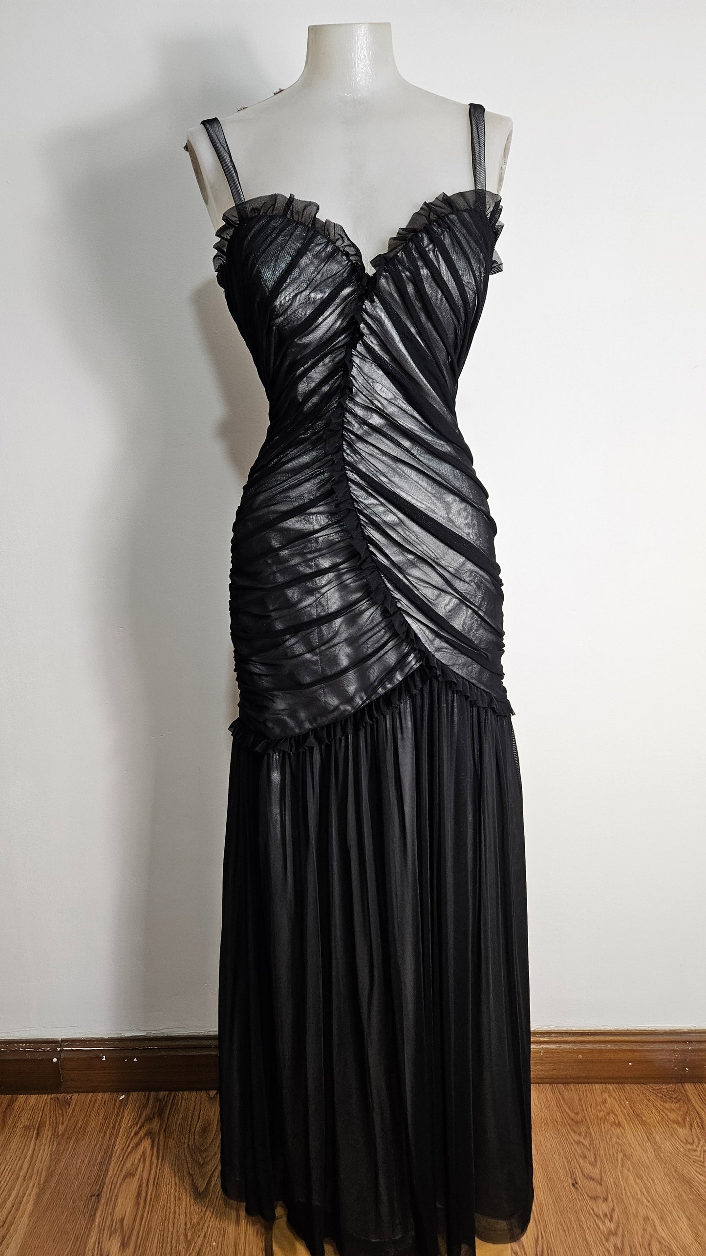 Maxi robe en voile plissée