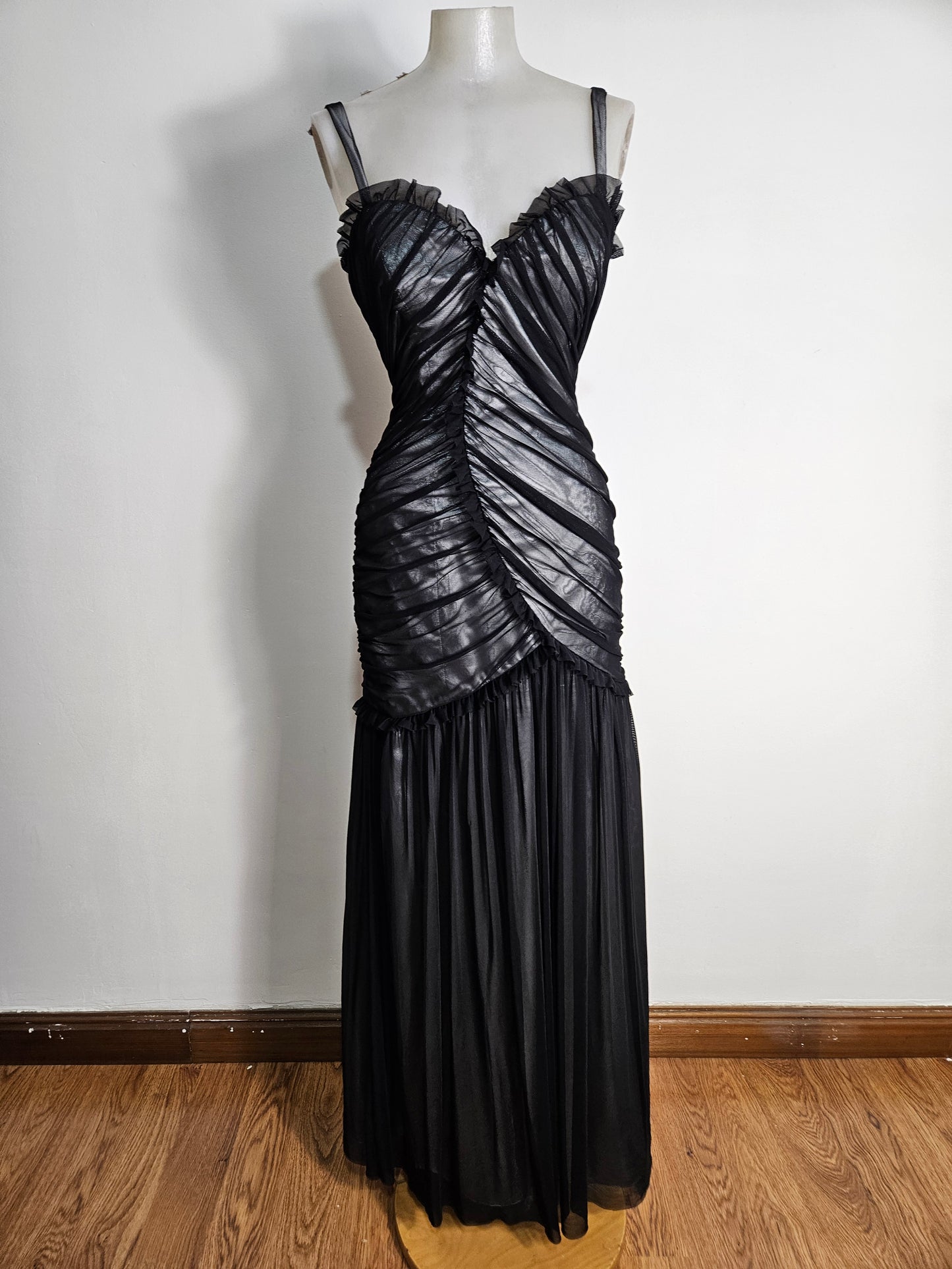 Maxi robe en voile plissée