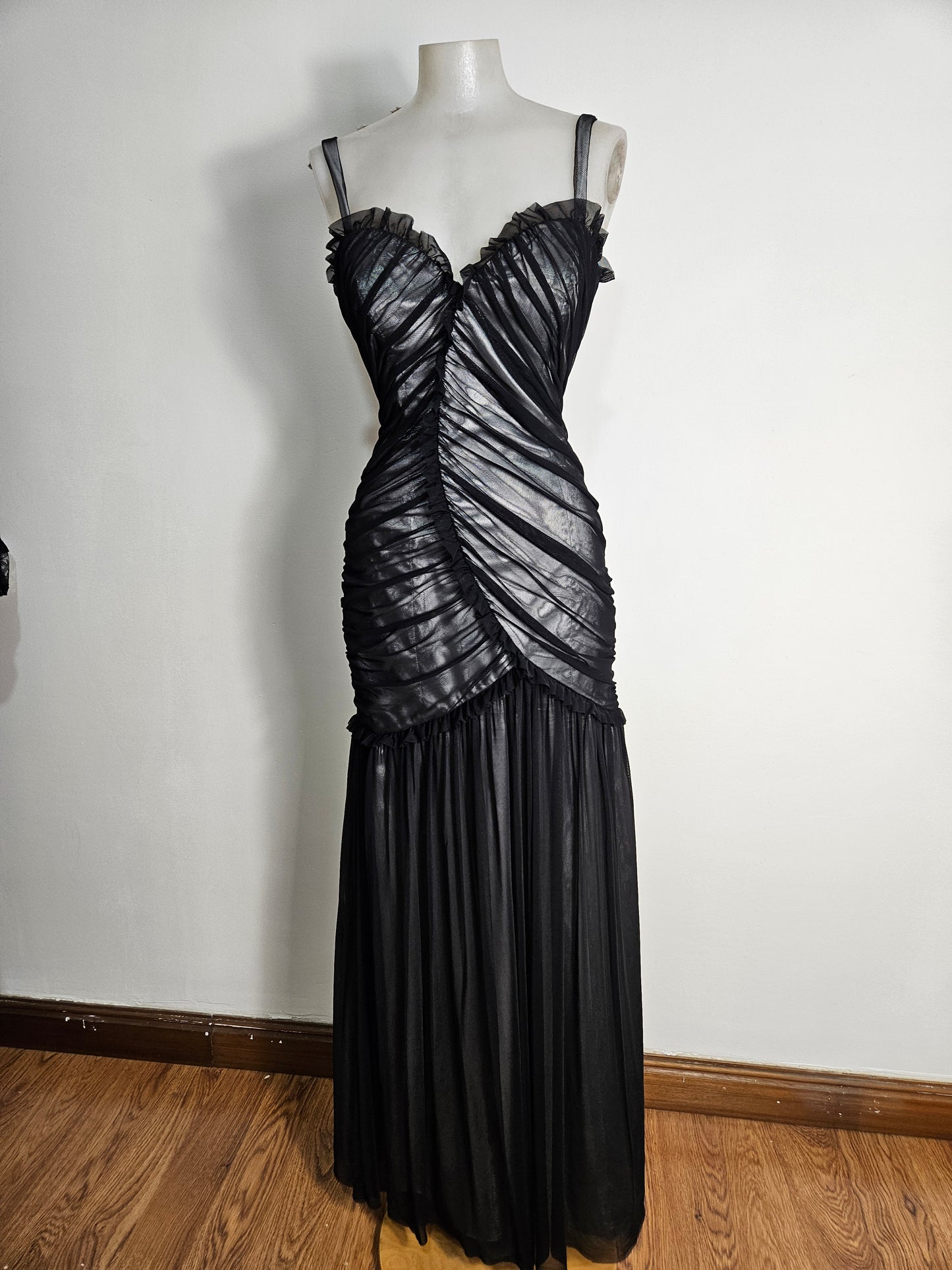 Maxi robe en voile plissée