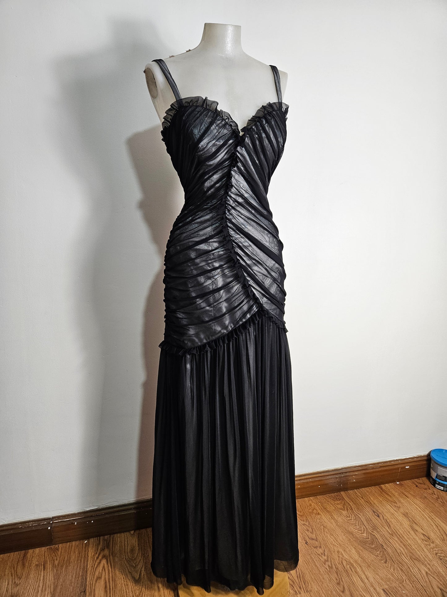Maxi robe en voile plissée
