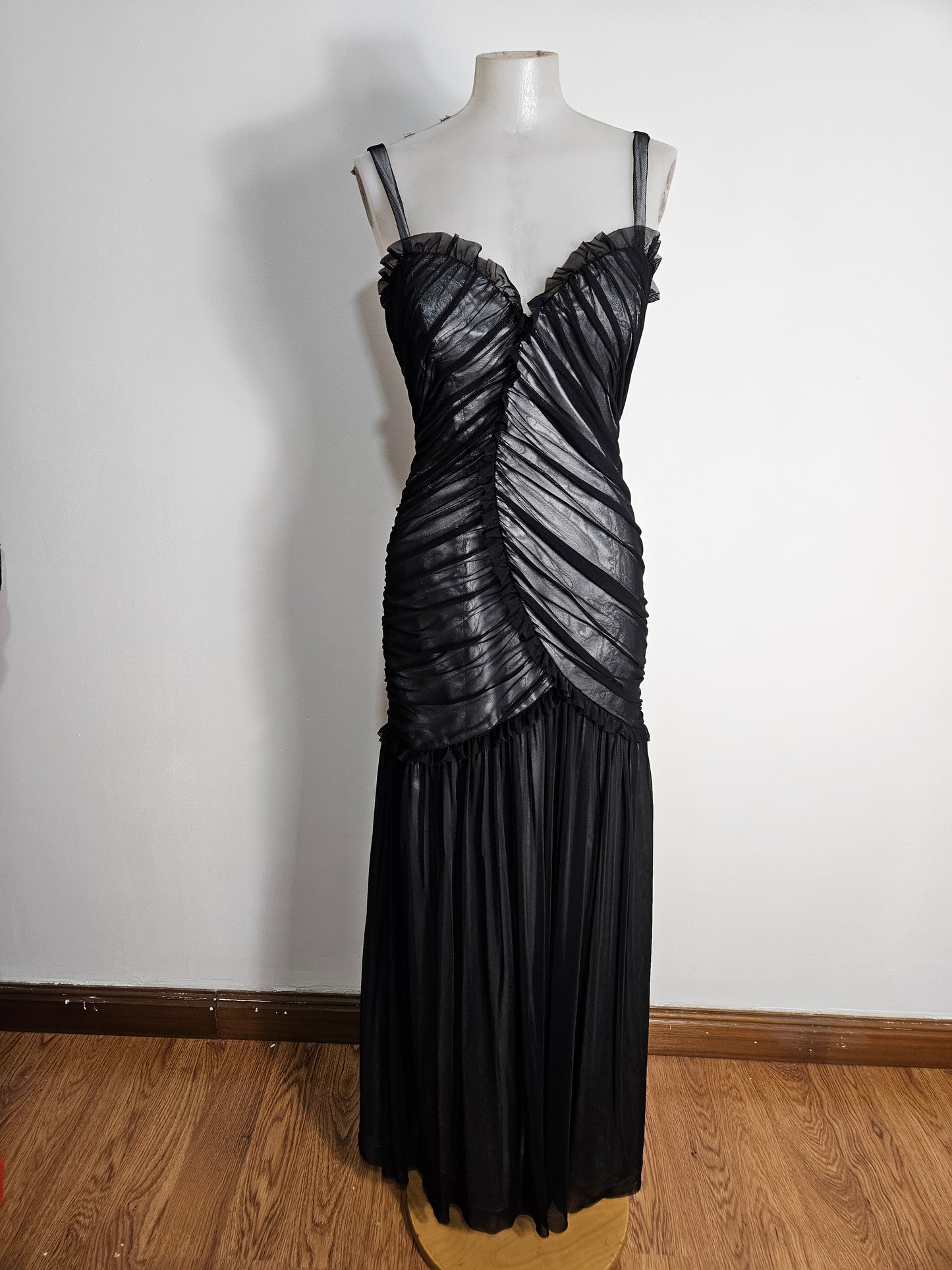 Maxi robe en voile plissée