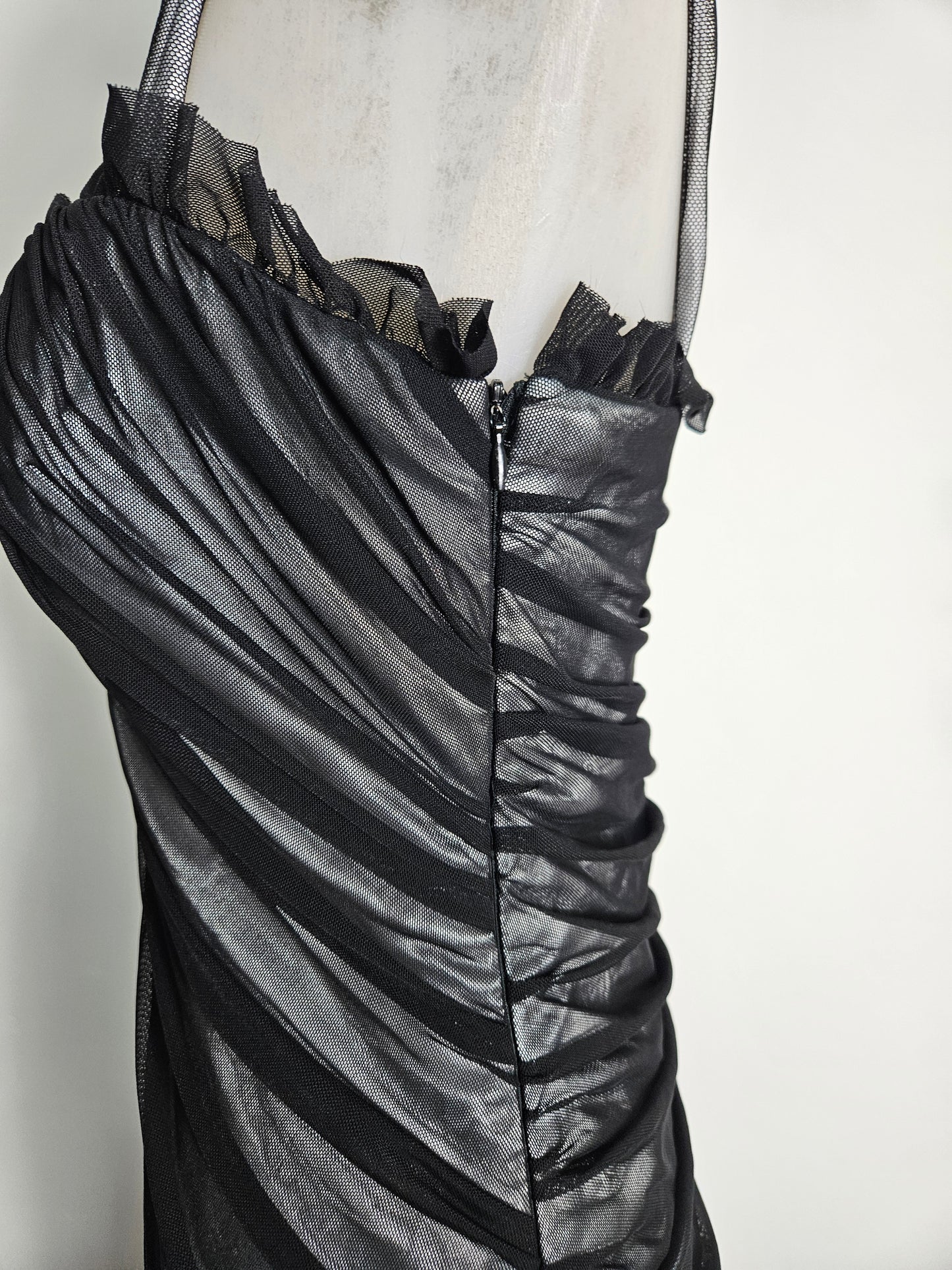 Maxi robe en voile plissée